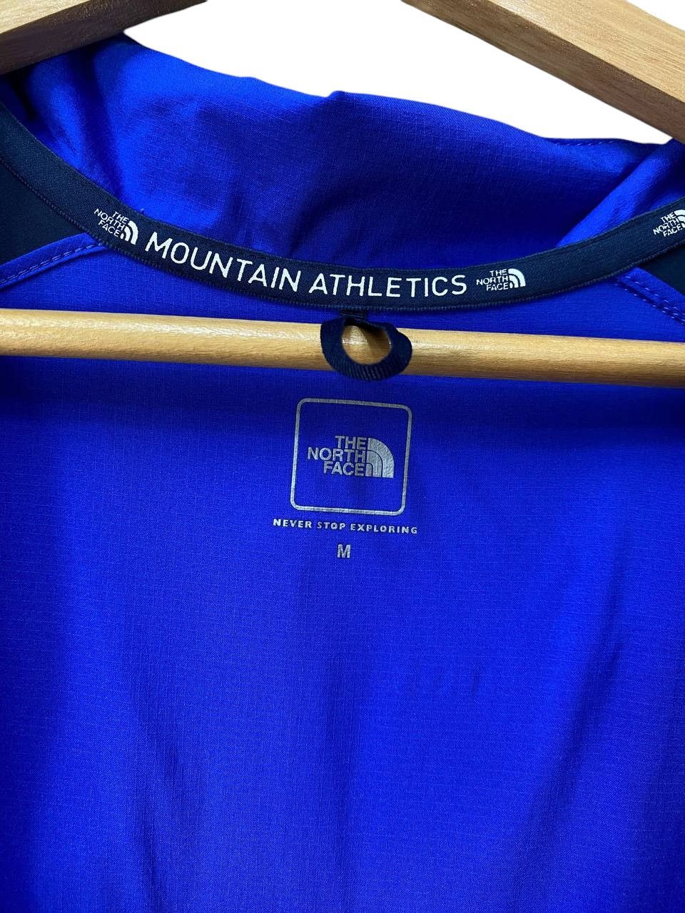 The North Face TNF MOUNTAIN ATHLETICS NYLON THIN JACKET RUNNING/OUTDOOR Size US M / EU 48-50 / 2 - 11 Thumbnail
