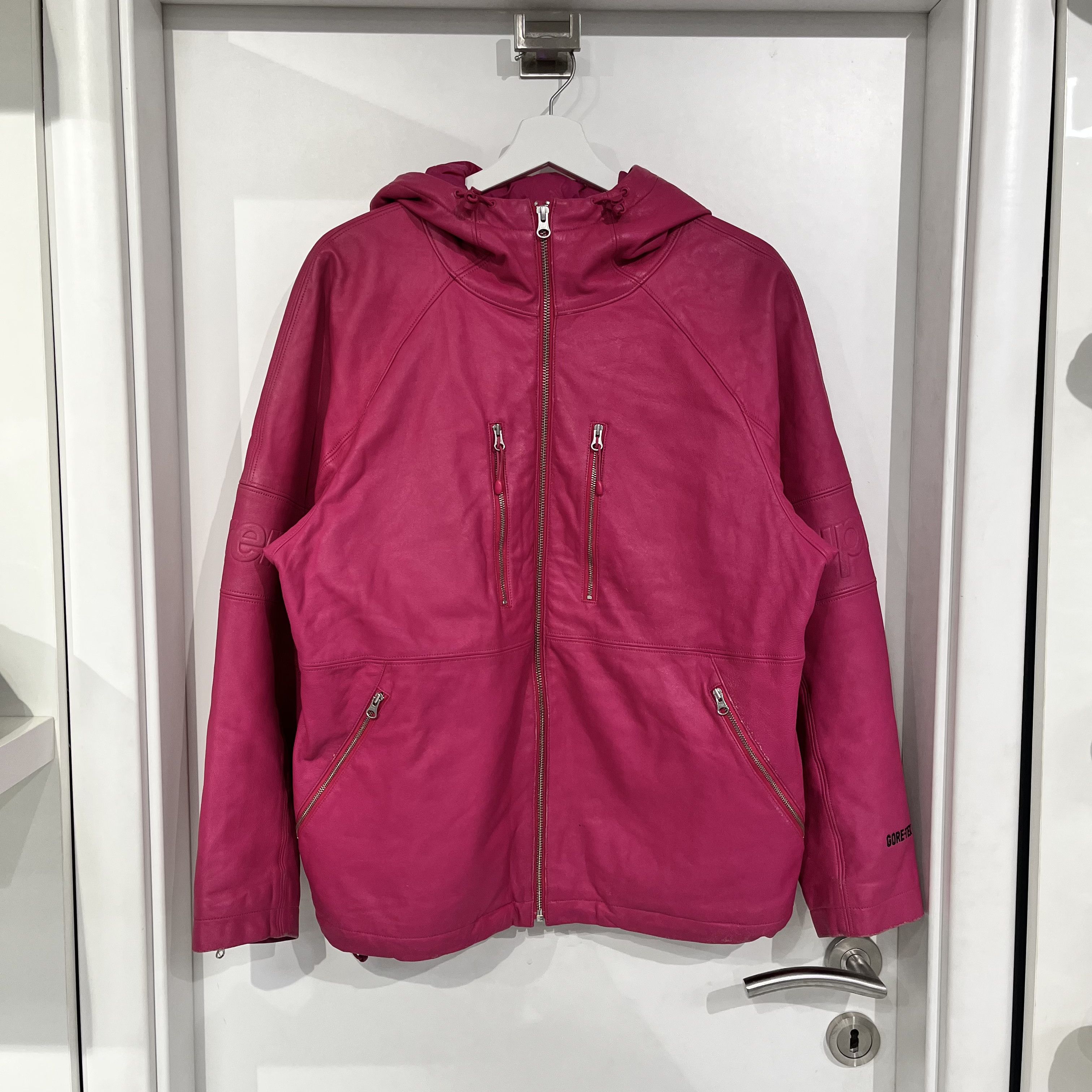 Supreme Supreme GORE-TEX Leather Jacket Magenta Size US S / EU 44-46 / 1 - 1 Thumbnail
