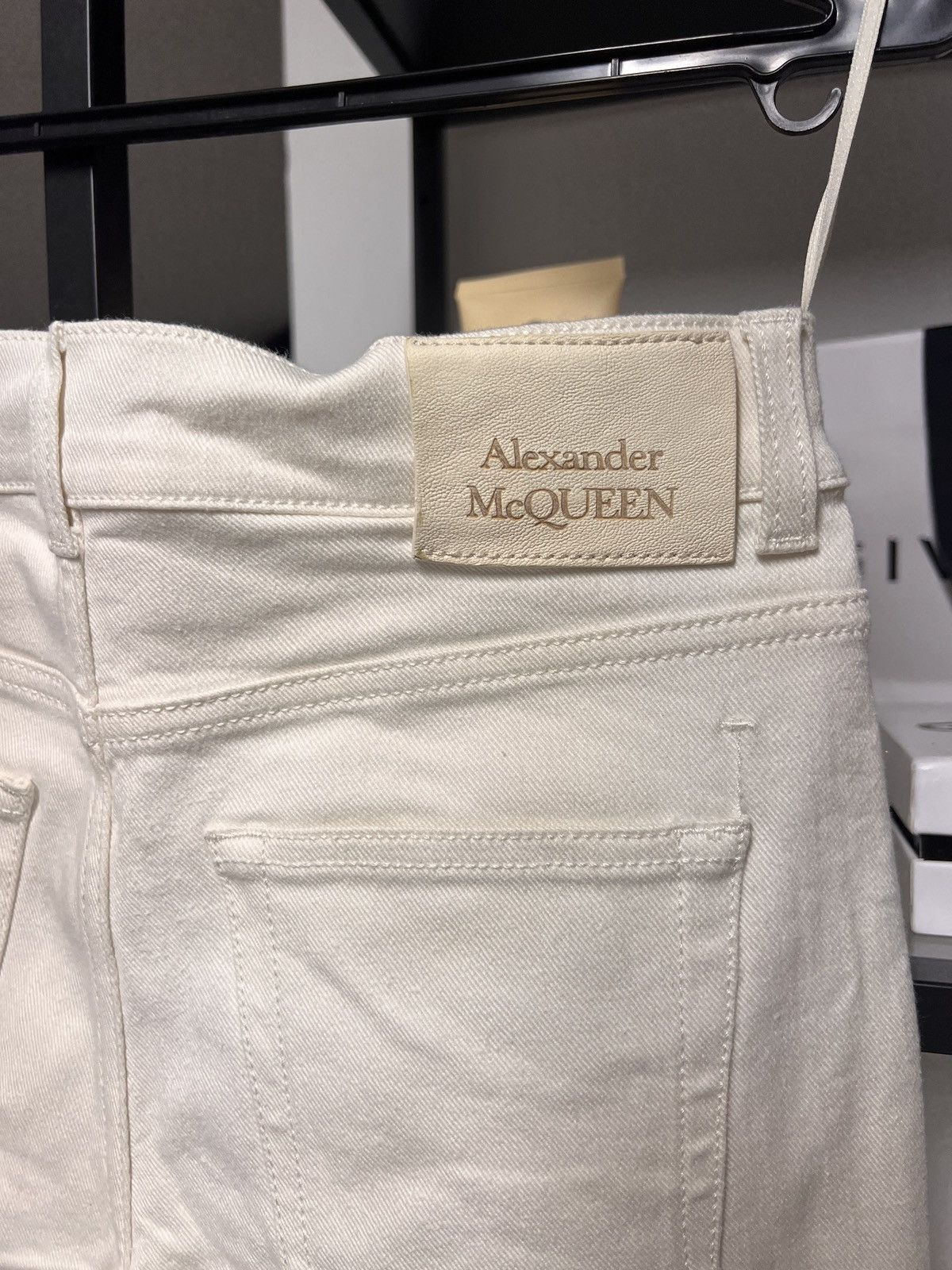 Alexander McQueen Alexander McQueen high-waisted flared jeans Size US 27 - 5 Thumbnail