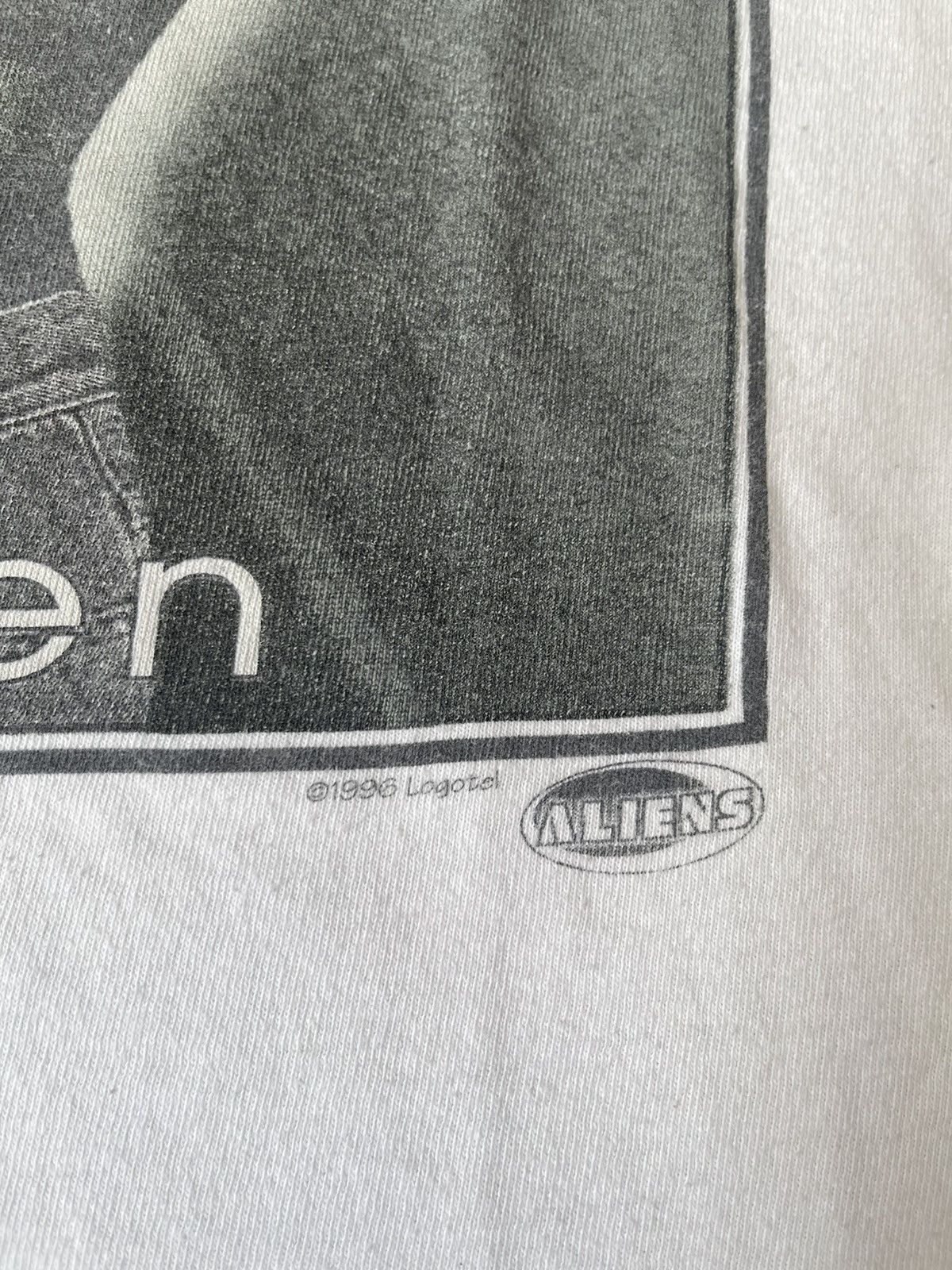 Vintage Vtg 1996 Alvin Alien Parody T-Shirt Calvin Klein Style L Size US XL / EU 56 / 4 - 3 Thumbnail
