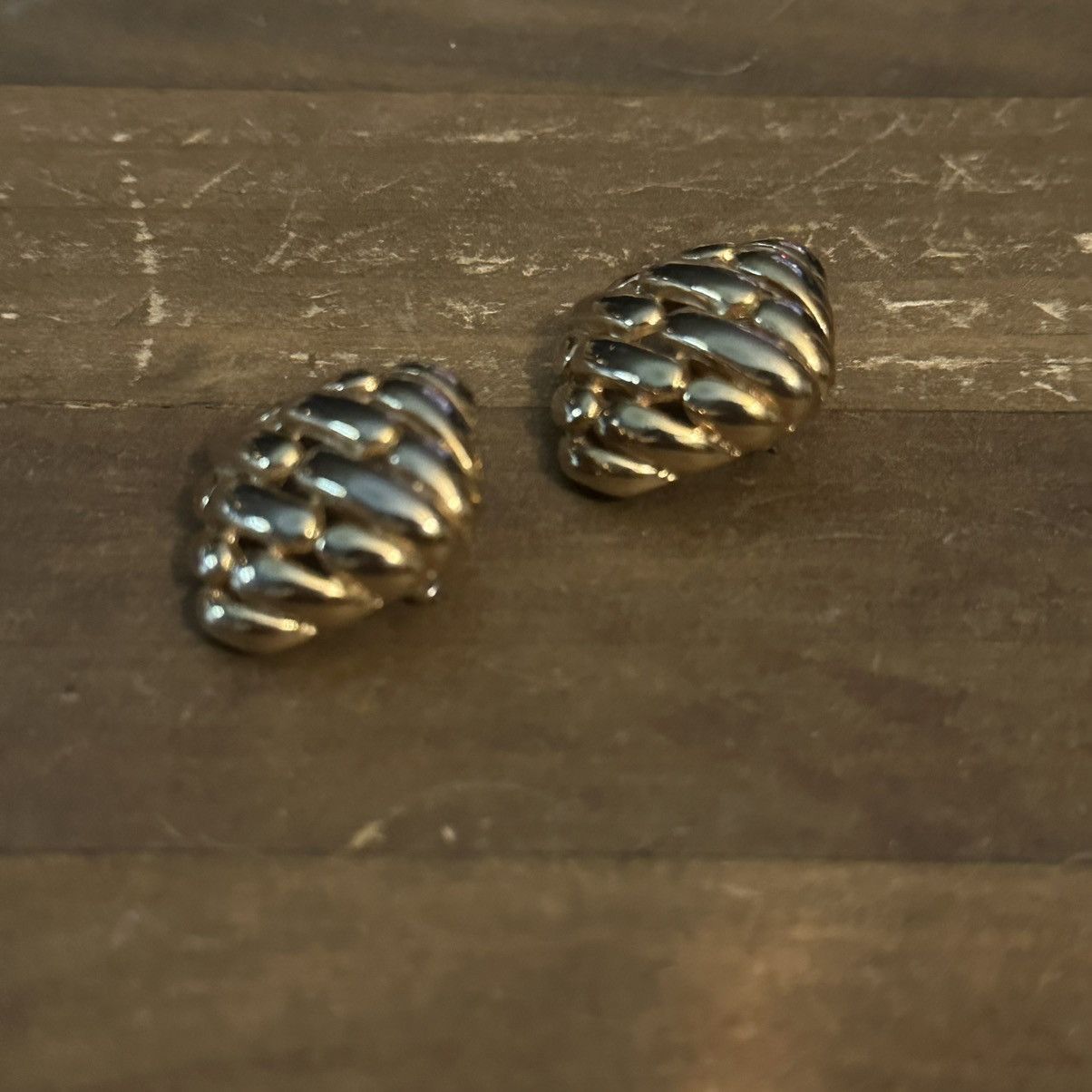 Anne Klein Anne Klein square gold tone basketweave post earrings Size ONE SIZE - 5 Thumbnail