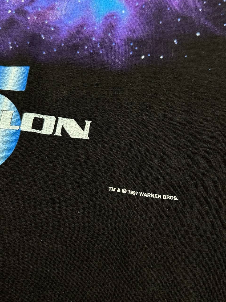 Vintage Vintage Babylon 5 Star Trek Graphic Movie 1997 Tee 90s Size US L / EU 52-54 / 3 - 7 Thumbnail