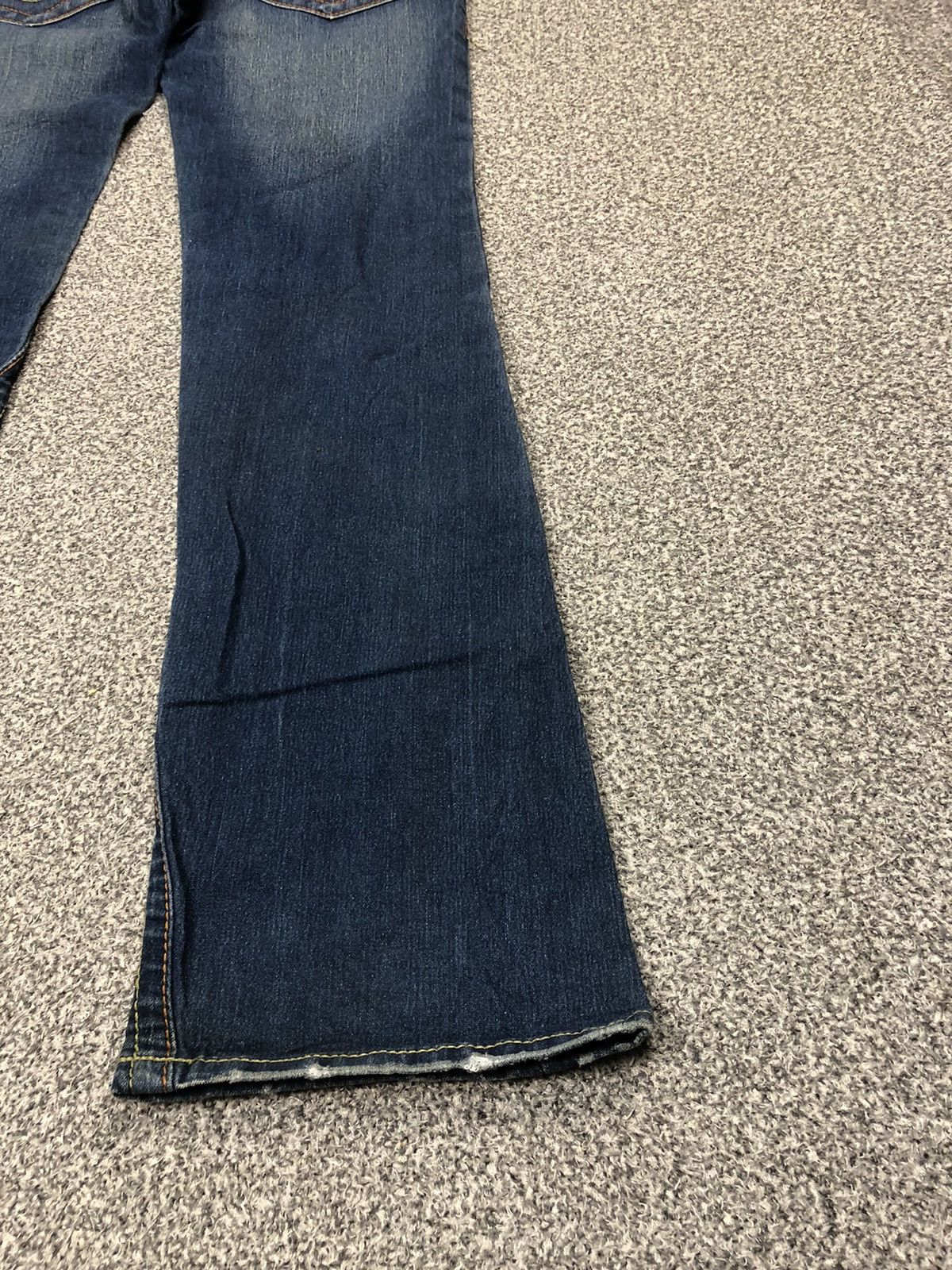Japanese Brand Vintage True Religion Joey Studded Twisted Flare Jeans Size 32" / US 10 / IT 46 - 21 Thumbnail