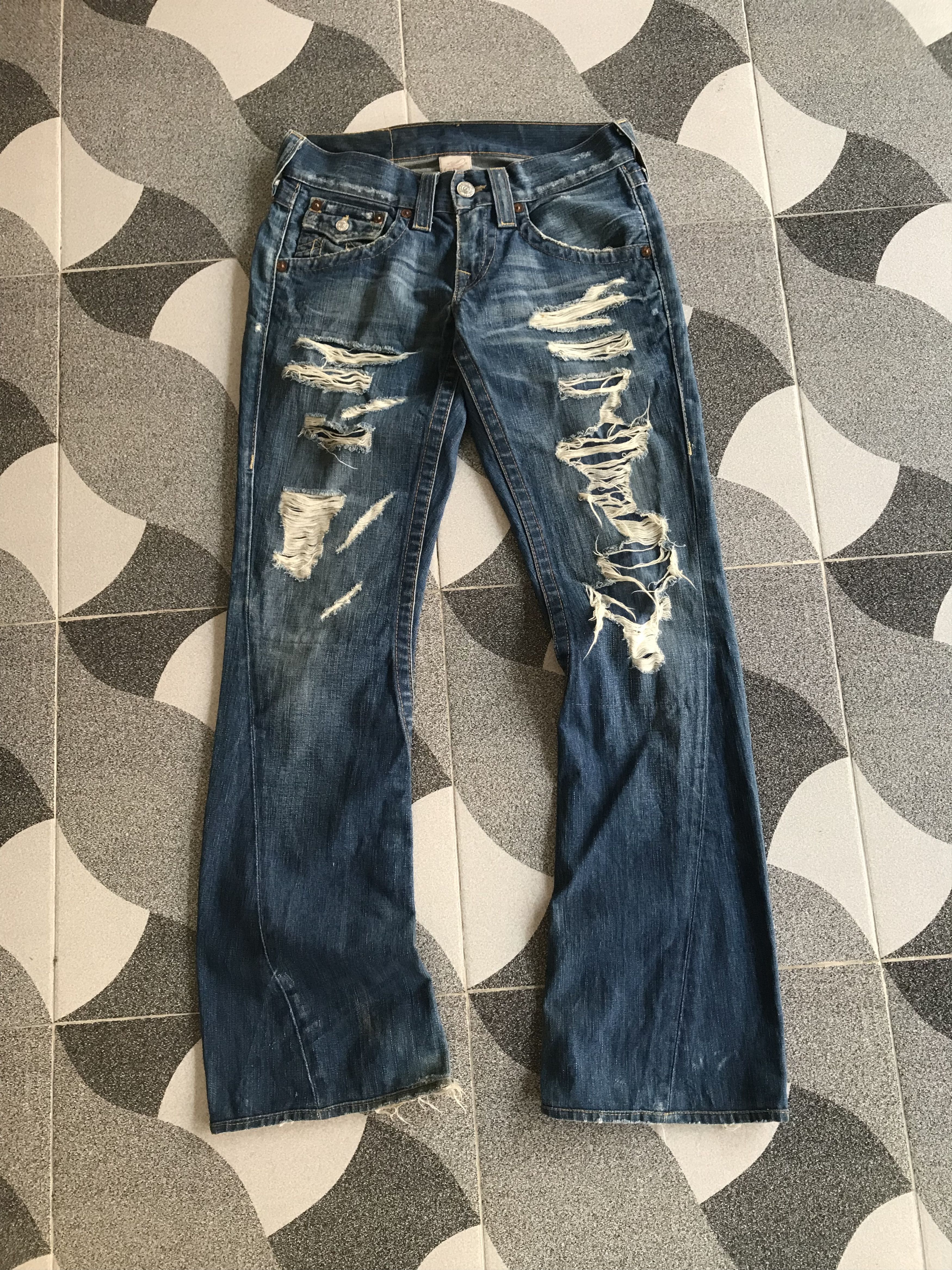 True Religion × Vintage True Religion Distressed Flared Size US 29 - 1 Thumbnail
