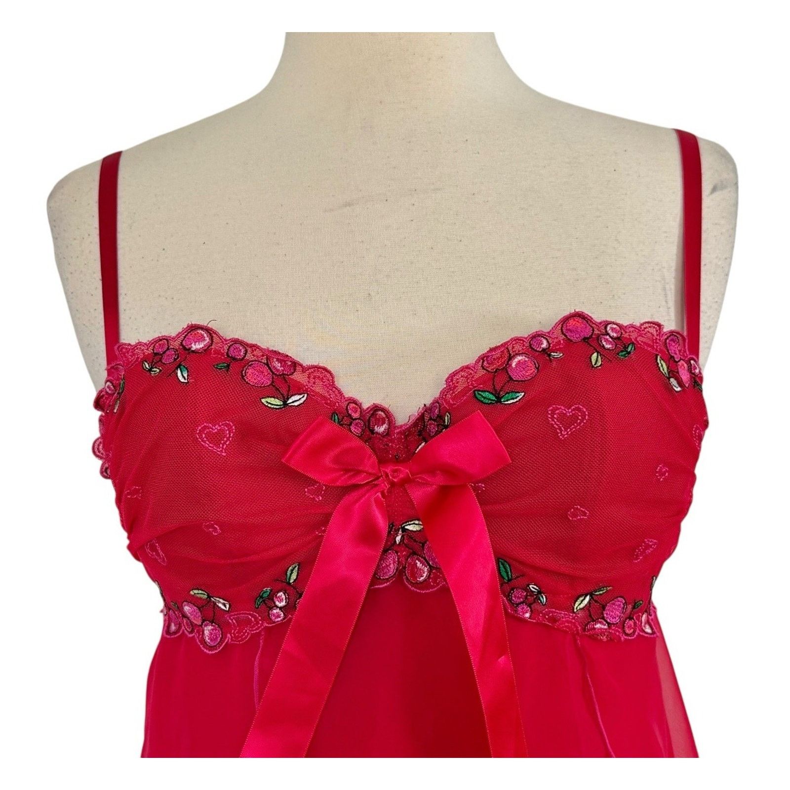 Victoria's Secret Vintage Y2K VICTORIA’S SECRET Cherry Embroidered Cami 34B Size ONE SIZE - 4 Thumbnail