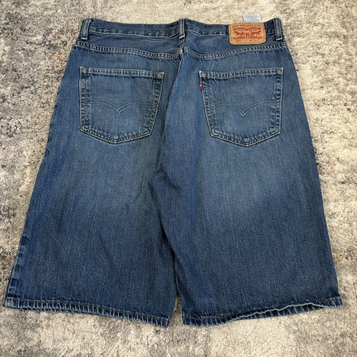 Levi's × Vintage Essential Levi’s 569 wide leg shorts Size US 36 / EU 52 - 1 Thumbnail