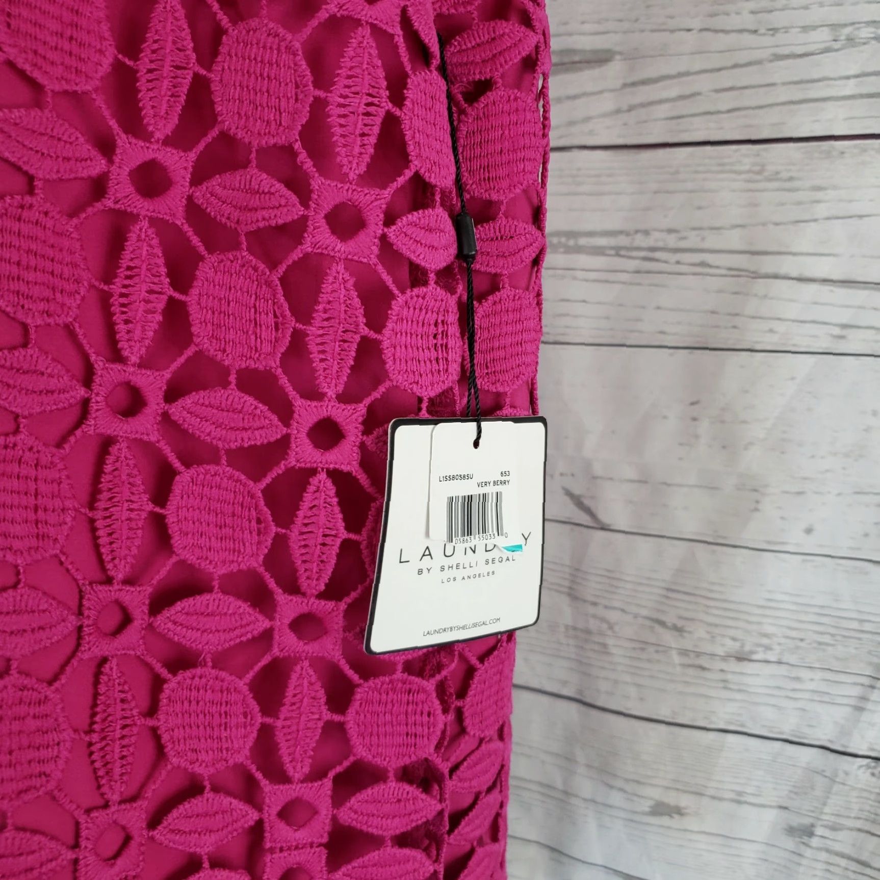 Laundry by Shelli Segal Laundry by Shelli Segal Womens Top Sleeveless Pink Crochet Lace Overlay 16 Blouse Shirt Adult Womens Size XXL / US 16-18 / IT 52-54 - 5 Thumbnail
