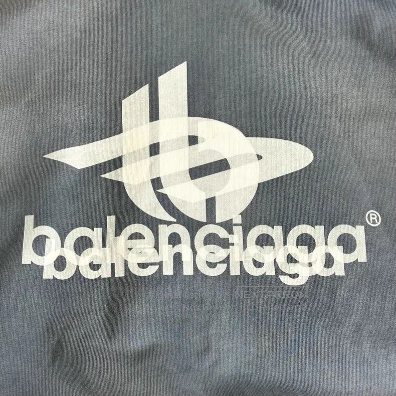 Balenciaga Balenciaga 3D Shadow Letter Washed Gradient Blue Hoodie Size US M / EU 48-50 / 2 - 6 Thumbnail