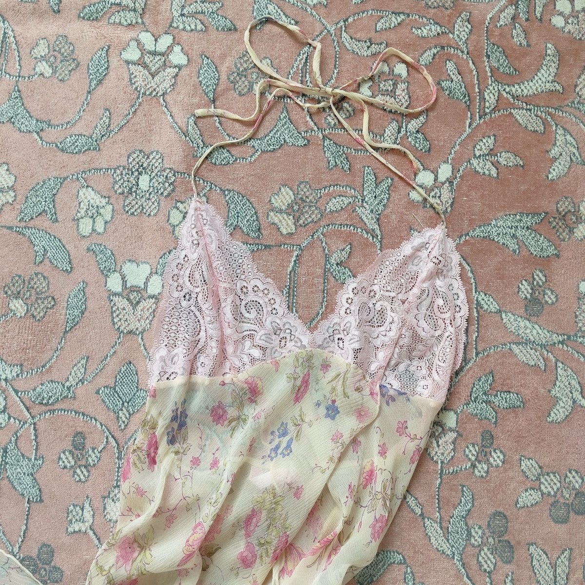 Victoria's Secret Victoria’s Secret Pink Floral Silk Halter Dress (M) Size M / US 6-8 / IT 42-44 - 15 Thumbnail