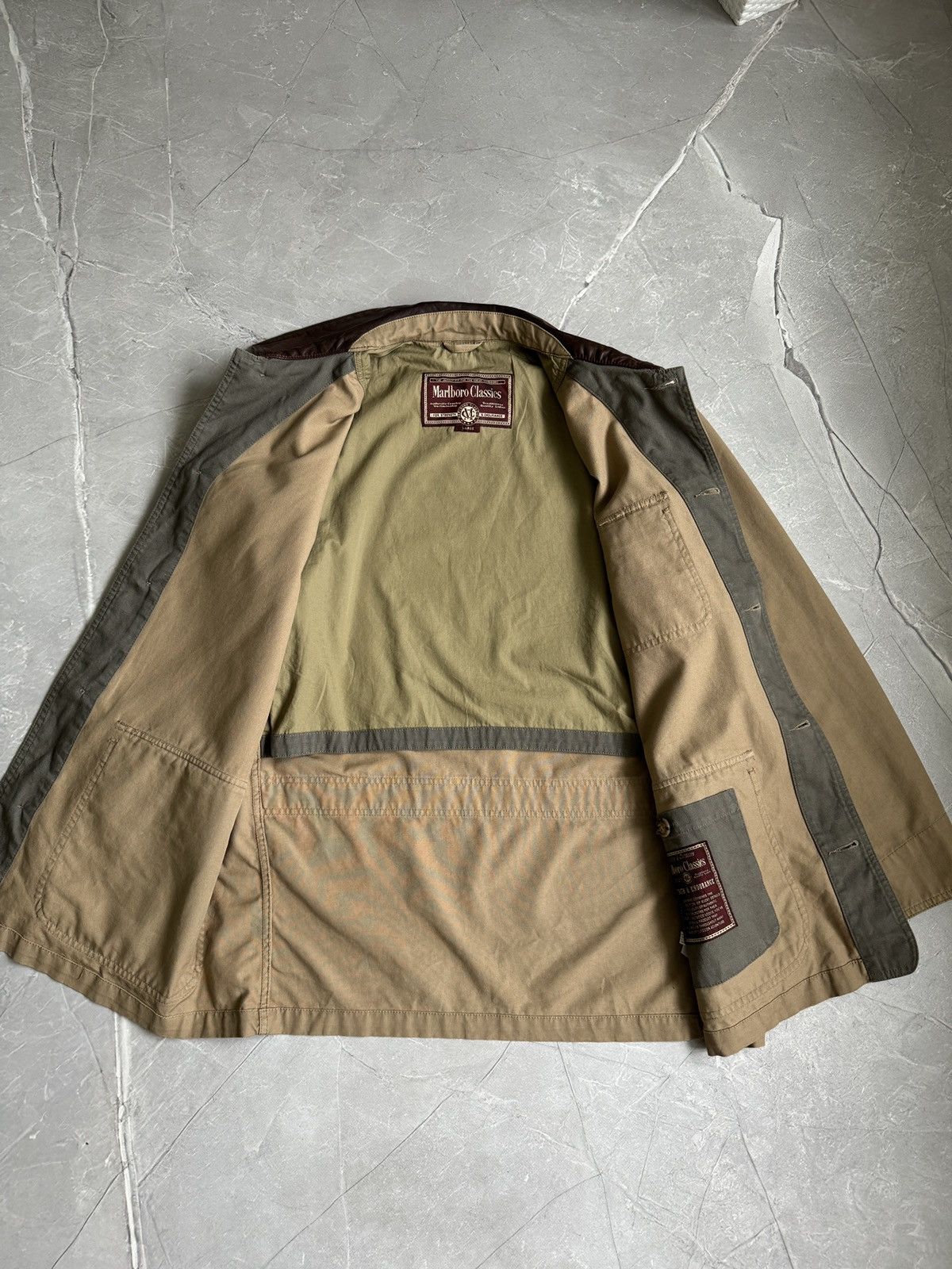 Marlboro Classics Vintage Marlboro Classics Leather Collar Work Coat Size US L / EU 52-54 / 3 - 11 Thumbnail