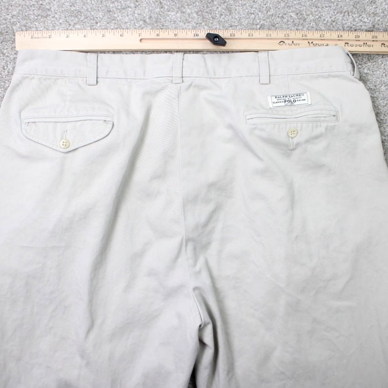 Polo Ralph Lauren Polo Ralph Lauren Hammond Pants Mens 38x32 Beige Pleated Chino Straight Leg Pants Poplin/Cotton 90s Preppy Vintage Fit: Regular Mens Size US M / EU 48-50 / 2 - 7 Thumbnail