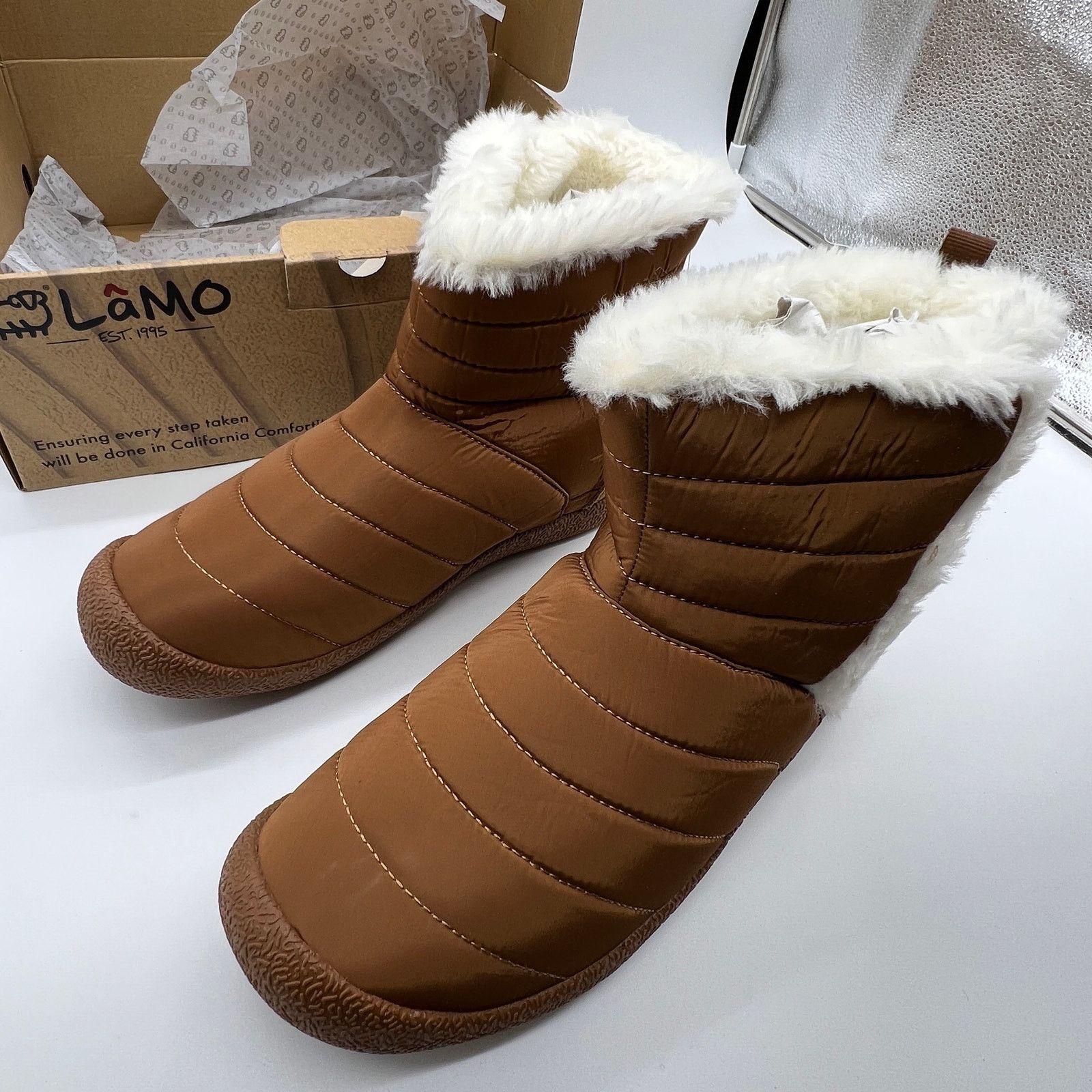Other Lamo Water Resistant Memory Foam Puffer Boots Size 7 Size US 7 / IT 37 - 7 Thumbnail