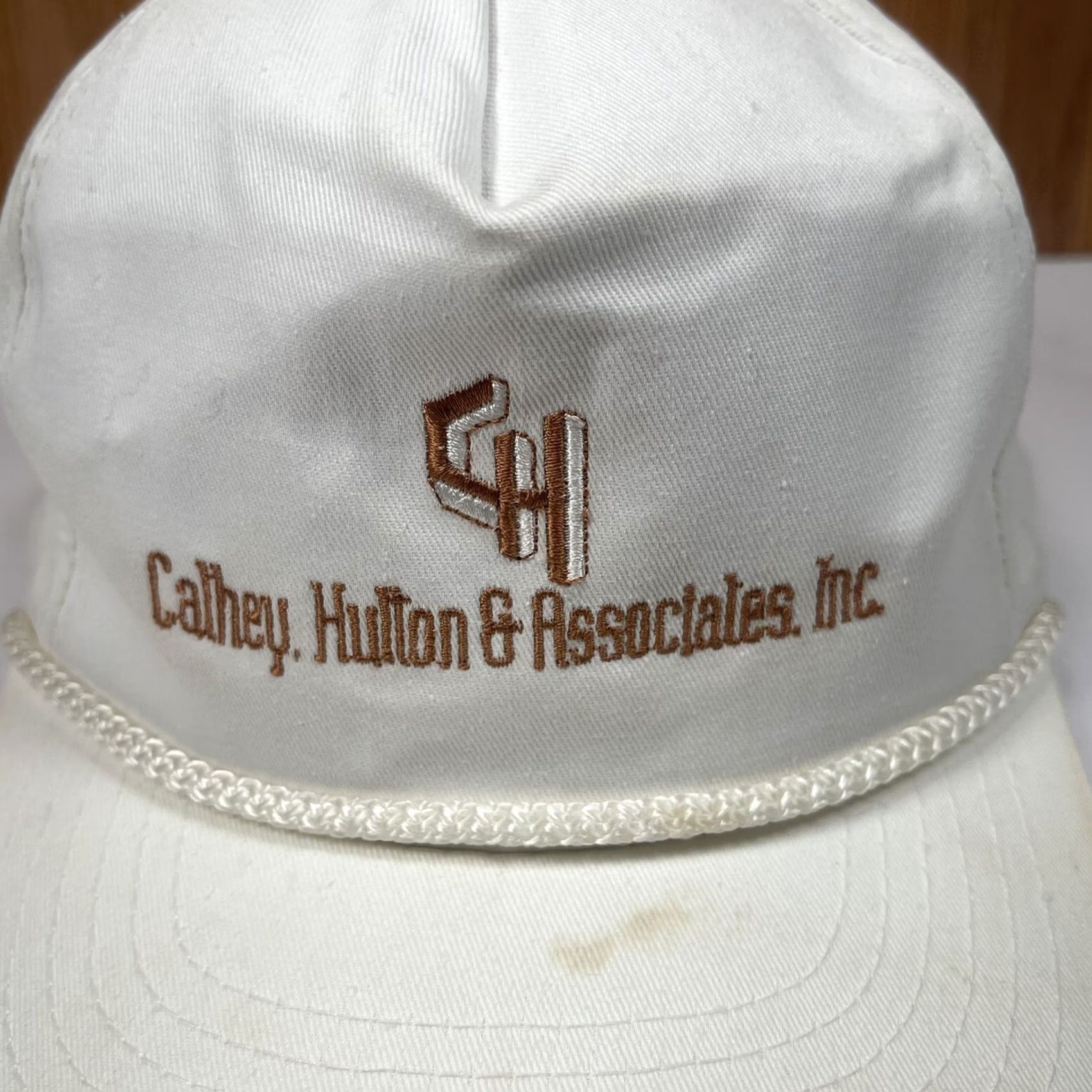 Roper VINTAGE YoungAn Cathey Hulton & Associates Trucker Hat Cap White Adjustable Rope Mens Size ONE SIZE - 3 Thumbnail