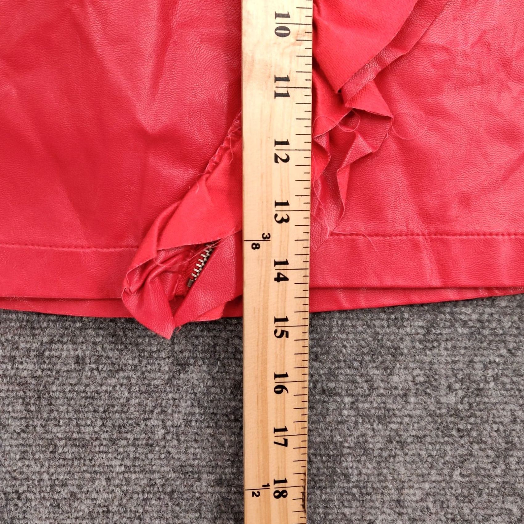 Forever 21 Forever 21 Skirt Womens Medium Red Mini Short Ruffled Zip Front Lightweight Size 32" / US 10 / IT 46 - 7 Thumbnail