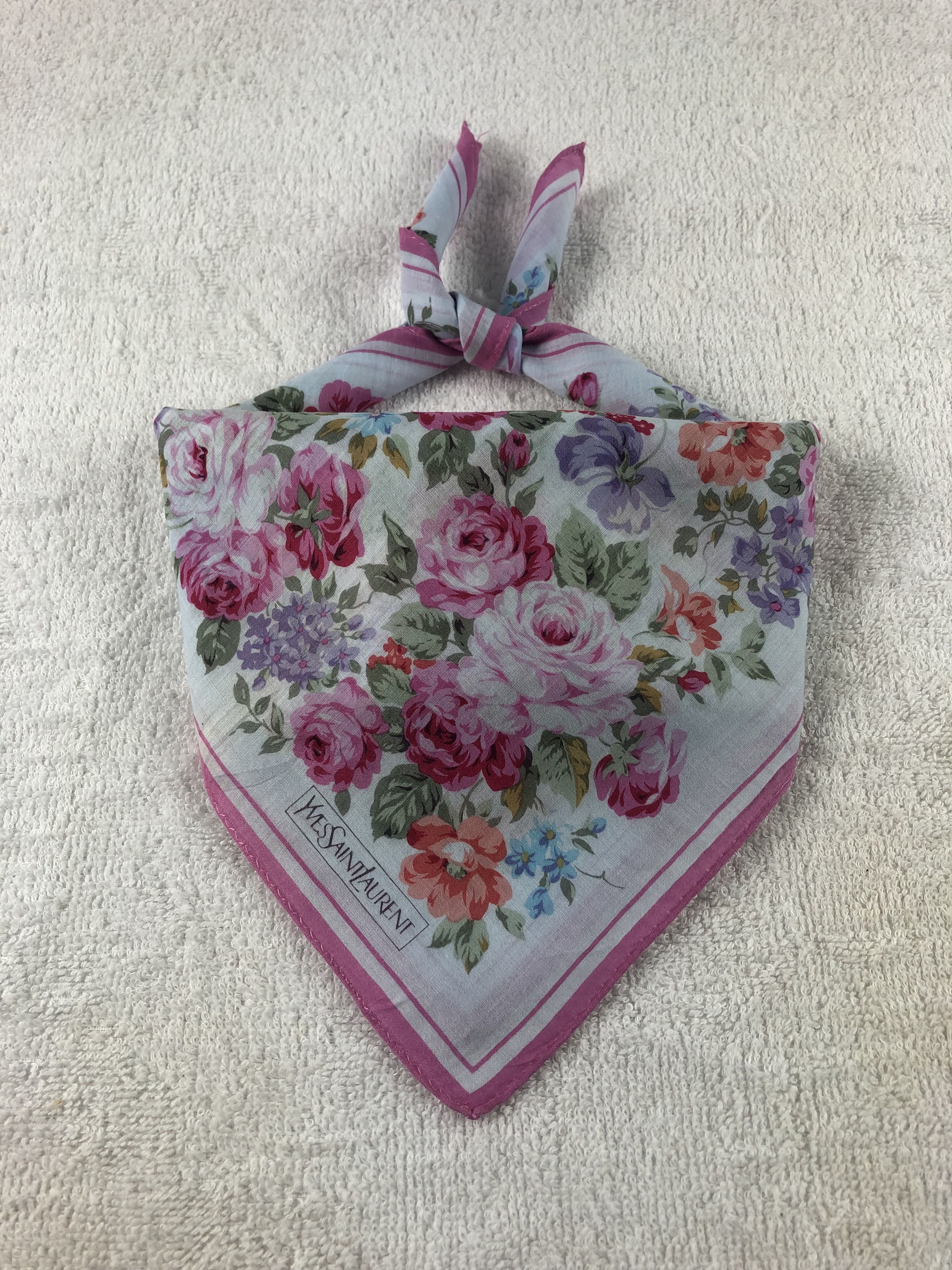 Yves Saint Laurent Yves Saint Laurent Handkerchief / Bandana / Neckerchief Size ONE SIZE - 1 Thumbnail
