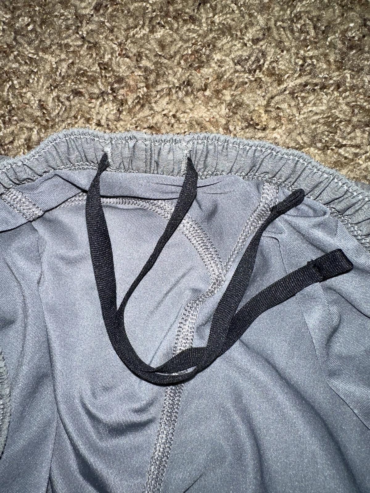 Nike Nike Men’s Challenger 7" 2-in-1 Dri-FIT Running Shorts Size US 30 / EU 46 - 10 Thumbnail