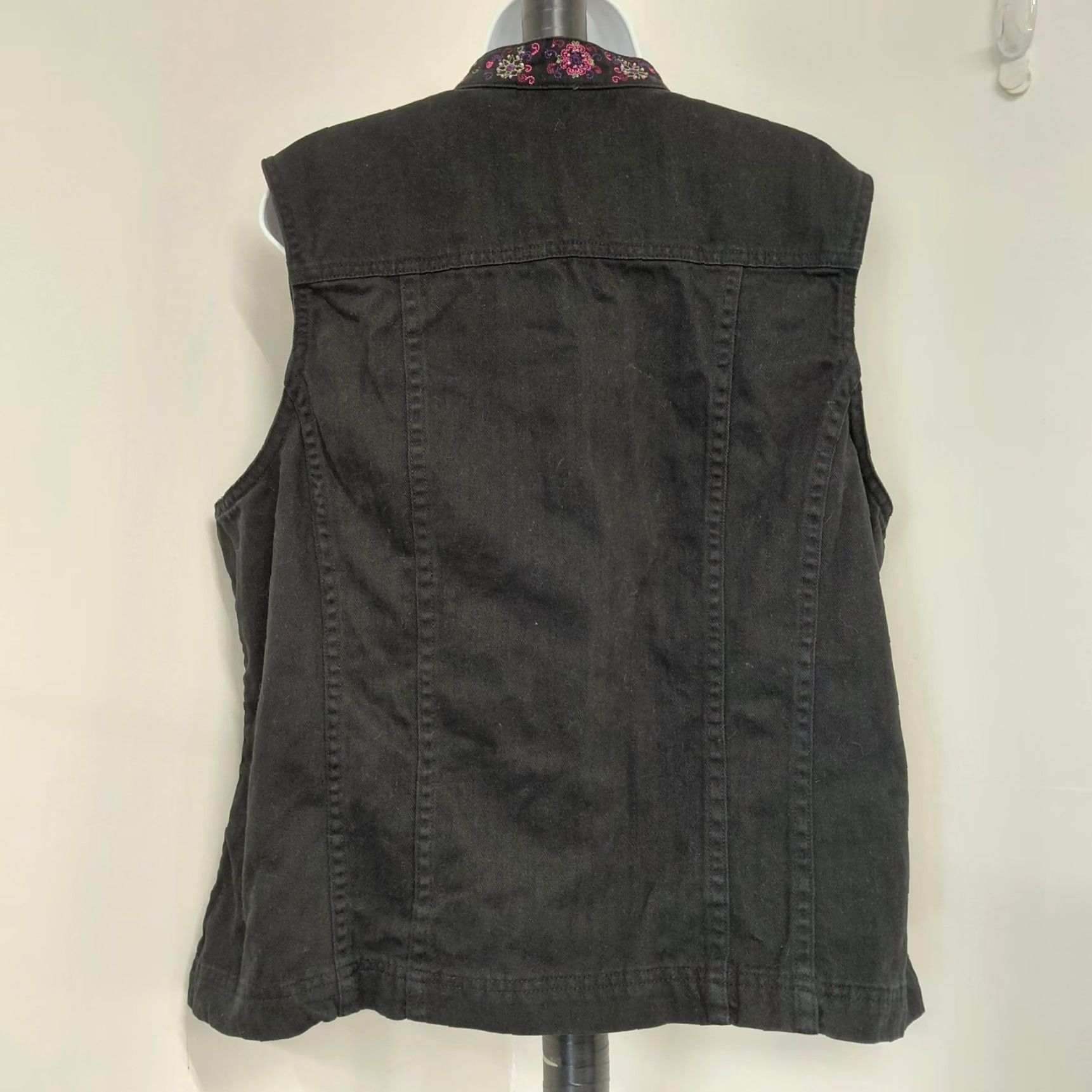 Vintage C.J. Banks Jean Vest Womens Size 1X Black Denim Embroidered Beaded Floral Design Shirt Vest Women Plus Size 1X Floral Size 40" / US 18 - 5 Thumbnail
