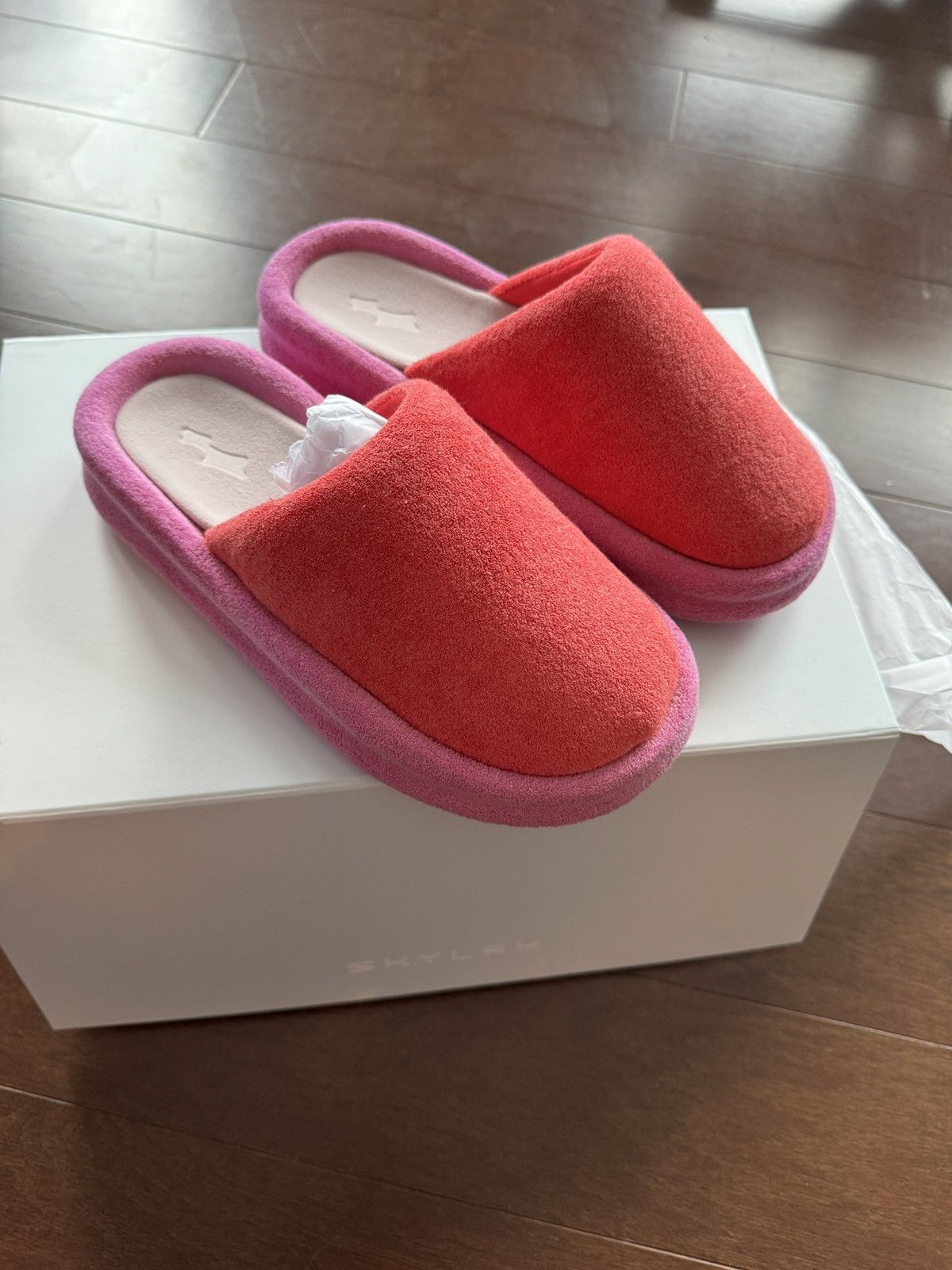 SKYLRK Rest slippers | Grailed
