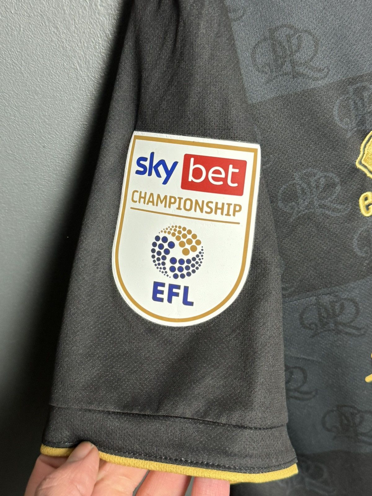 Errea Queens Park Rangers 21/22 Away Dickie Football Jersey Size US L / EU 52-54 / 3 - 5 Thumbnail