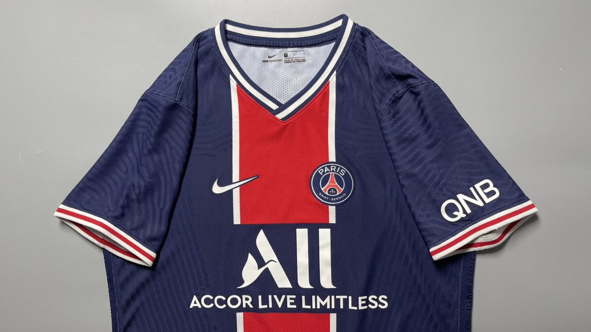 Vintage PSG NIKE VAPORKNIT 2020/2021 FOOTBALL HOME JERSEY #7 MBAPPE Size US L / EU 52-54 / 3 - 3 Thumbnail