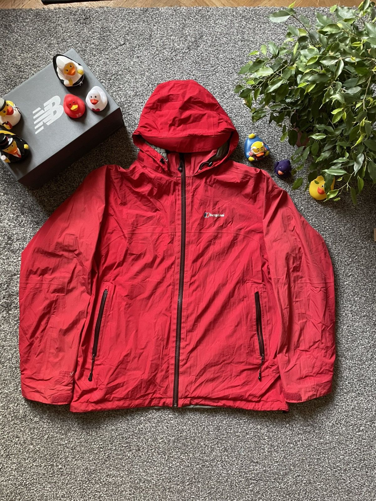 The Mountain The Plus Mountain limited edition sleeveless jacket Grailed
