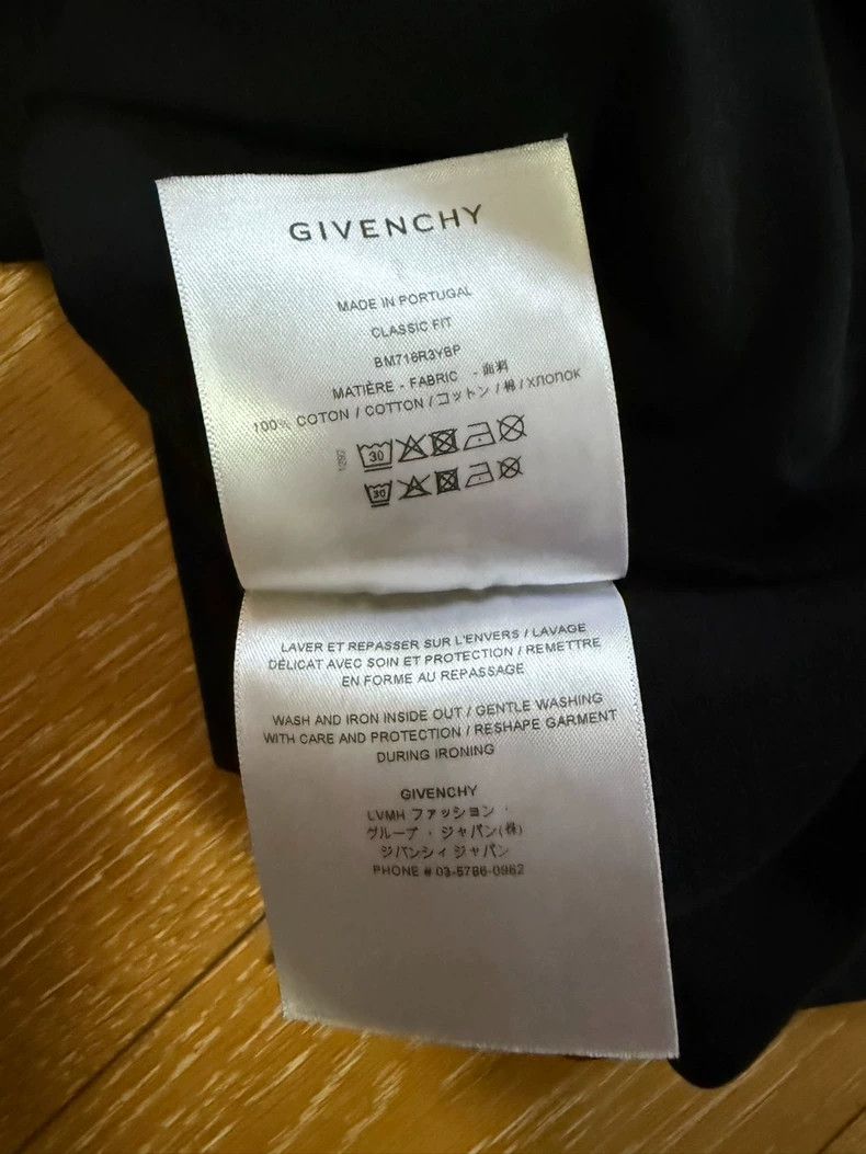 Givenchy Givenchy Short Sleeve T-Shirt, Size S 2505-Nextarrow Size US S / EU 44-46 / 1 - 4 Thumbnail