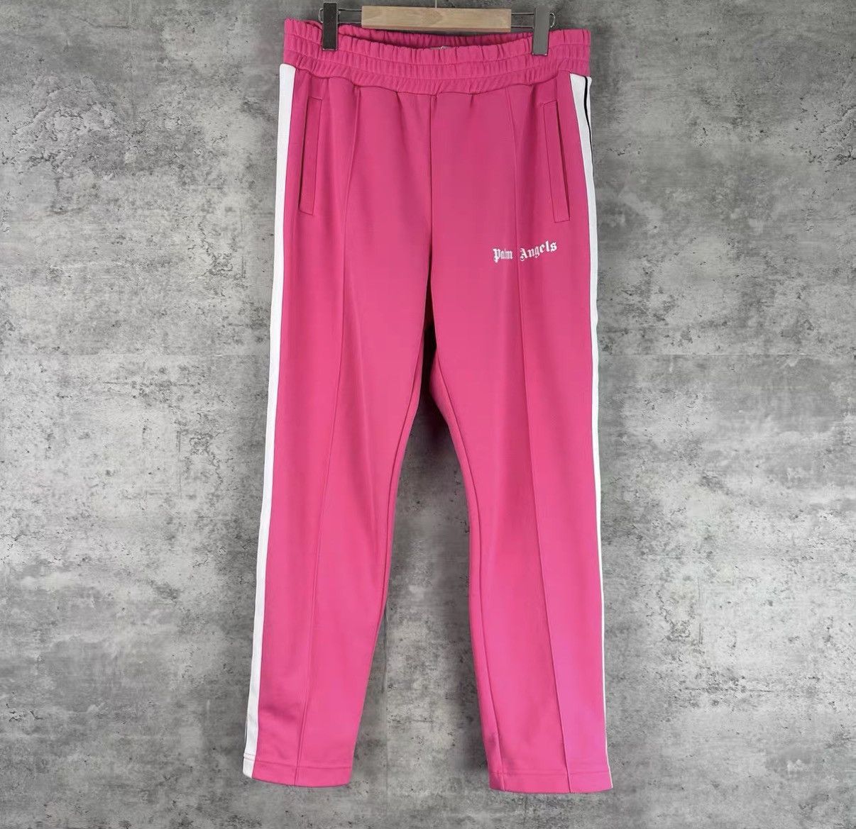 Palm Angels Palm Angels Pink Sweatpants J42 Size 36" / US 14 / IT 50 - 1 Thumbnail