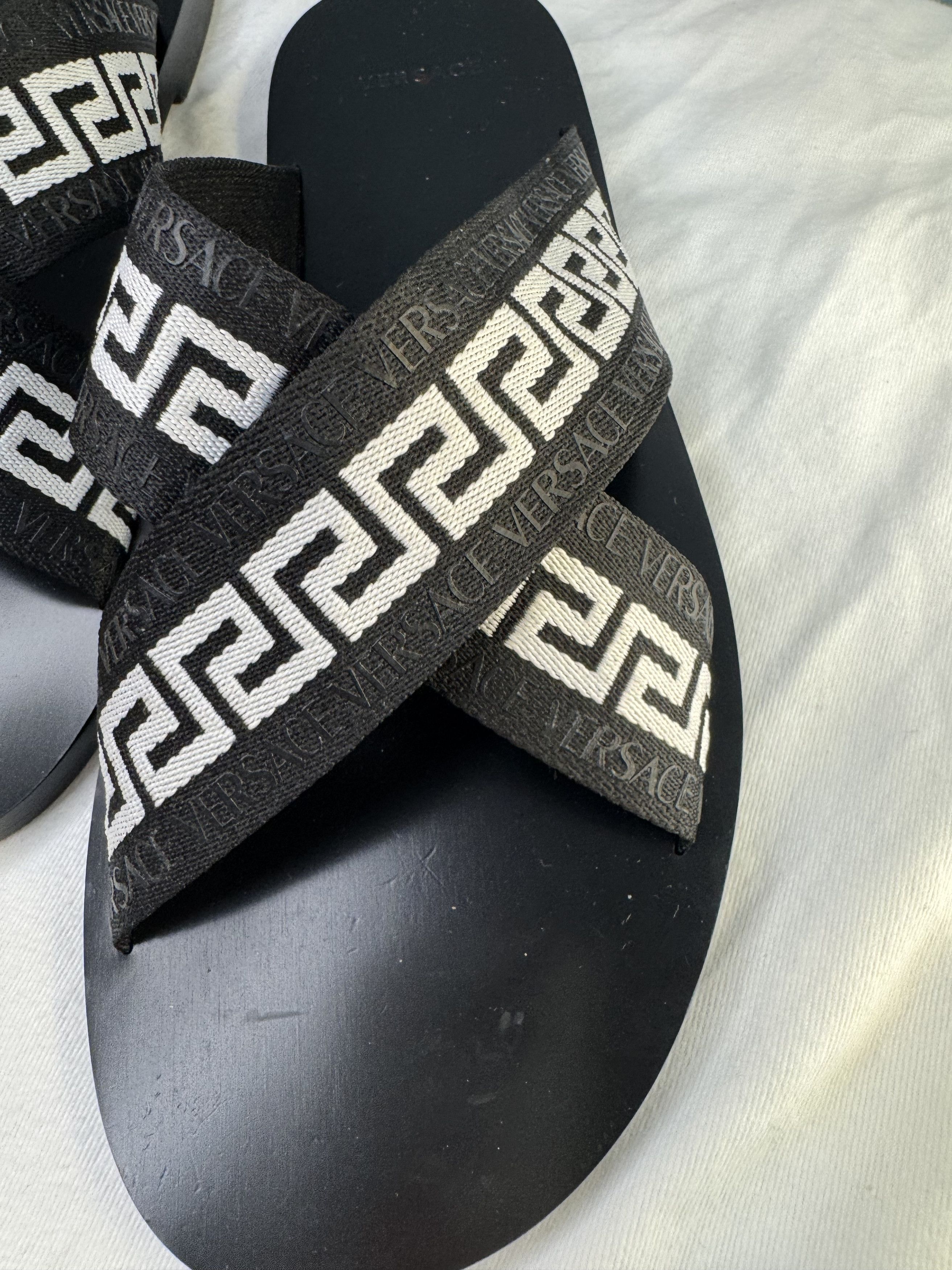 Versace Versace Black/White Greca Sandals Size US 9.5 / EU 42-43 - 6 Thumbnail