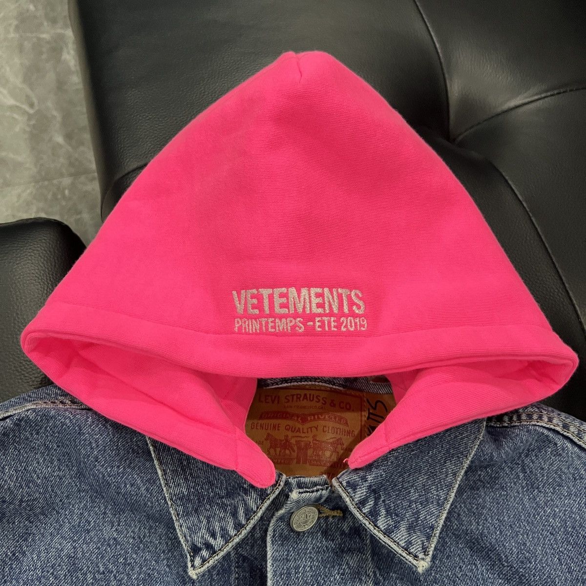 Levi's × Vetements Vetements Size US L / EU 52-54 / 3 - 6 Thumbnail
