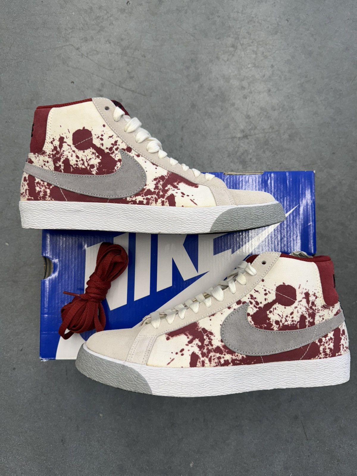 Nike 2009 Nike SB Blazer Blood Splatter Size US 10 / EU 43 - 1 Thumbnail