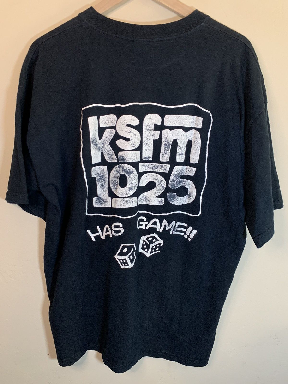 Band Tees × Rap Tees × Vintage *RARE* Vintage 90s KSFM 102.5 Has Game Rap Tee Radio T-Shirt Size US XL / EU 56 / 4 - 2 Thumbnail