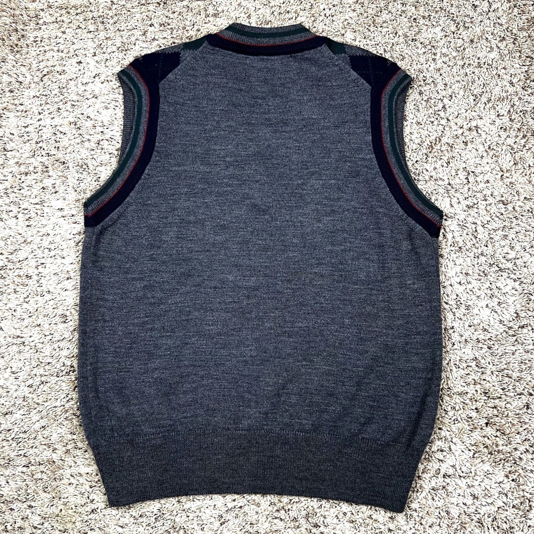 Vintage VINTAGE Tricots St Raphael Argyle Sweater Vest Men Medium Virgin Wool Knit Shirt Size US M / EU 48-50 / 2 - 3 Thumbnail