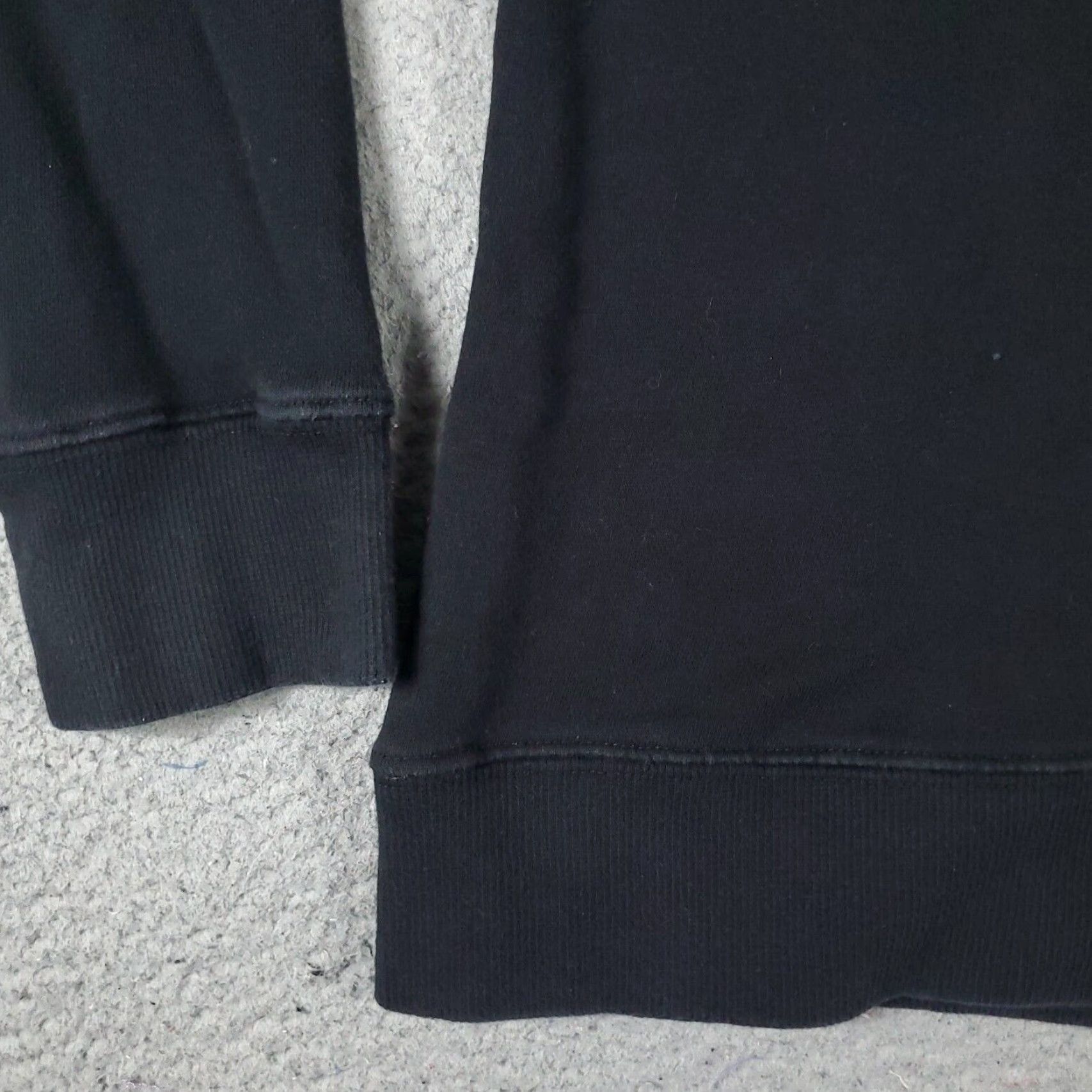 Champion Champion Pullover Sweater Mens Medium Black Crew Neck Long Sleeve Cotton Blend Size US M / EU 48-50 / 2 - 4 Thumbnail