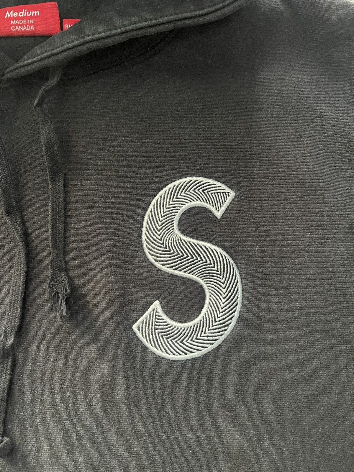 Supreme VINTAGE FW18 SUPREME SWAROVSKI ( S) LOGO HOODIE VERY RARE Size US M / EU 48-50 / 2 - 3 Thumbnail