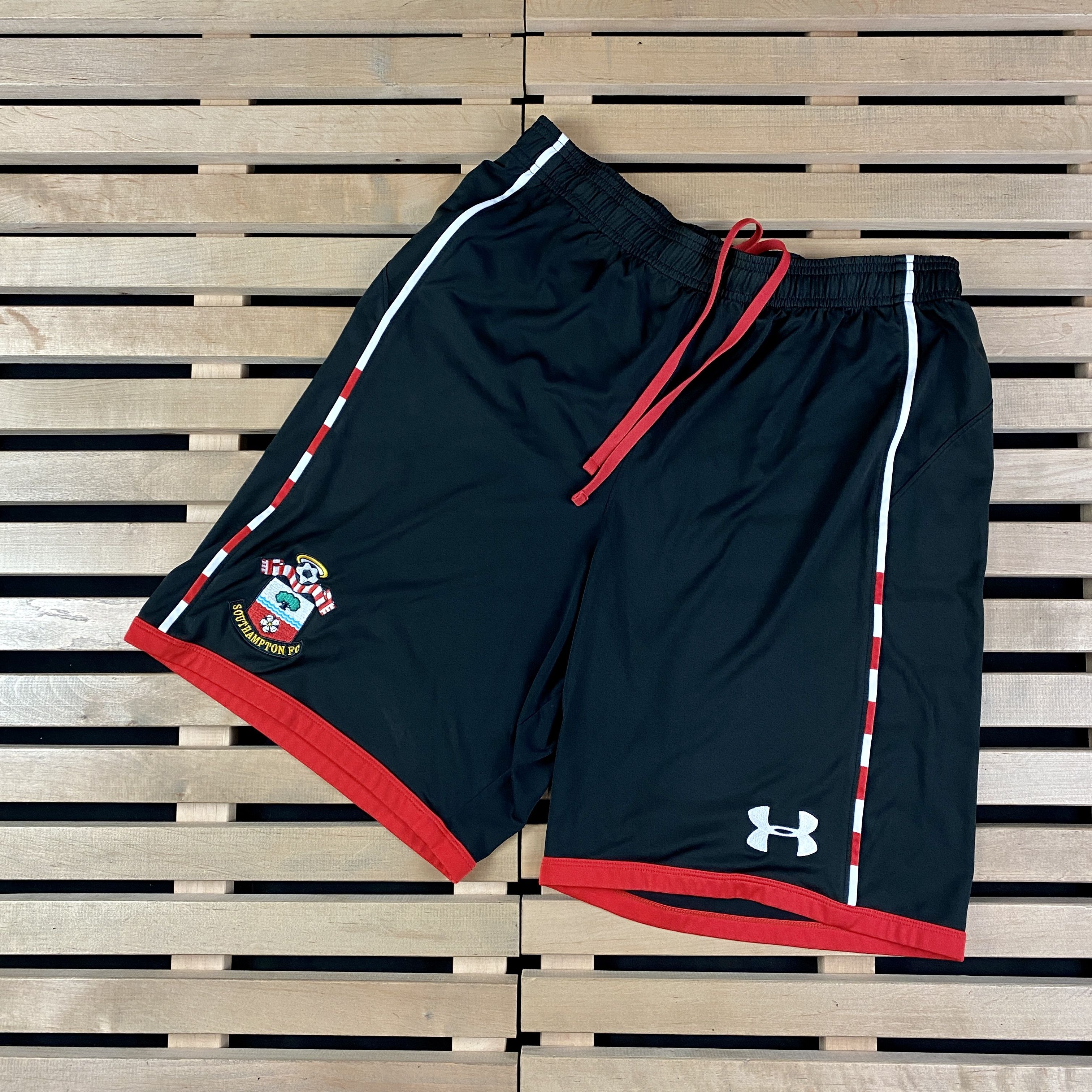Under Armour Mens Home Football Shorts Sothampton Under Armour Size L Size US 34 / EU 50 - 1 Thumbnail