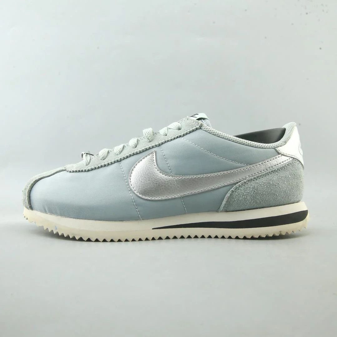 Nike Nike Wmns Cortez Textile sneakers Light Pumice Silver Size US 7.5 / EU 40-41 - 1 Thumbnail