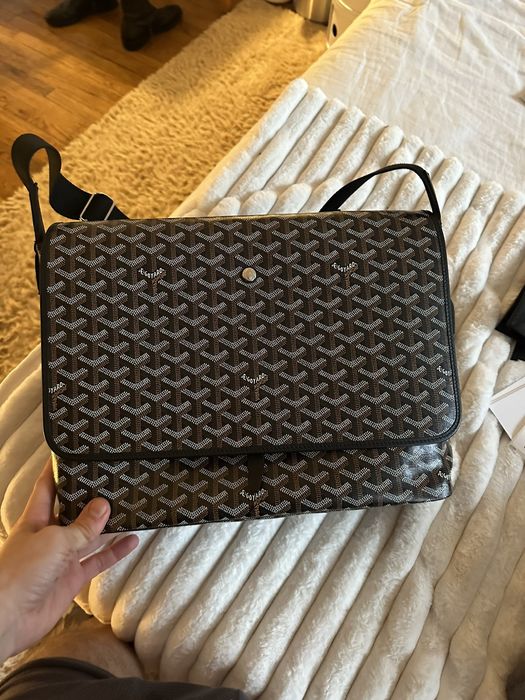 Goyard capetien messenger discount bag