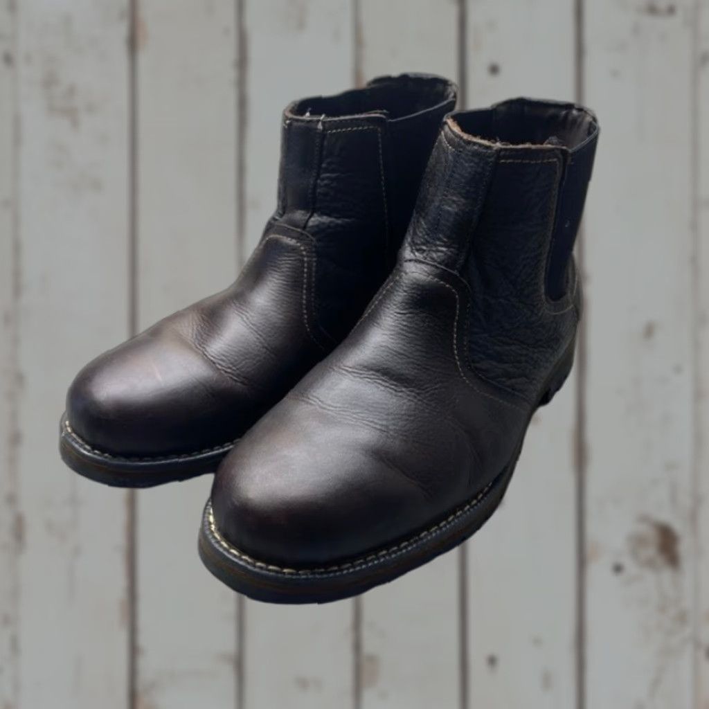 Timberland TIMBERLAND 9706A MEN'S SIZE 11 LARCHMONT DARK BROWN LEATHER CHELSEA BOOT 1511 Size US 11 / EU 44 - 1 Thumbnail