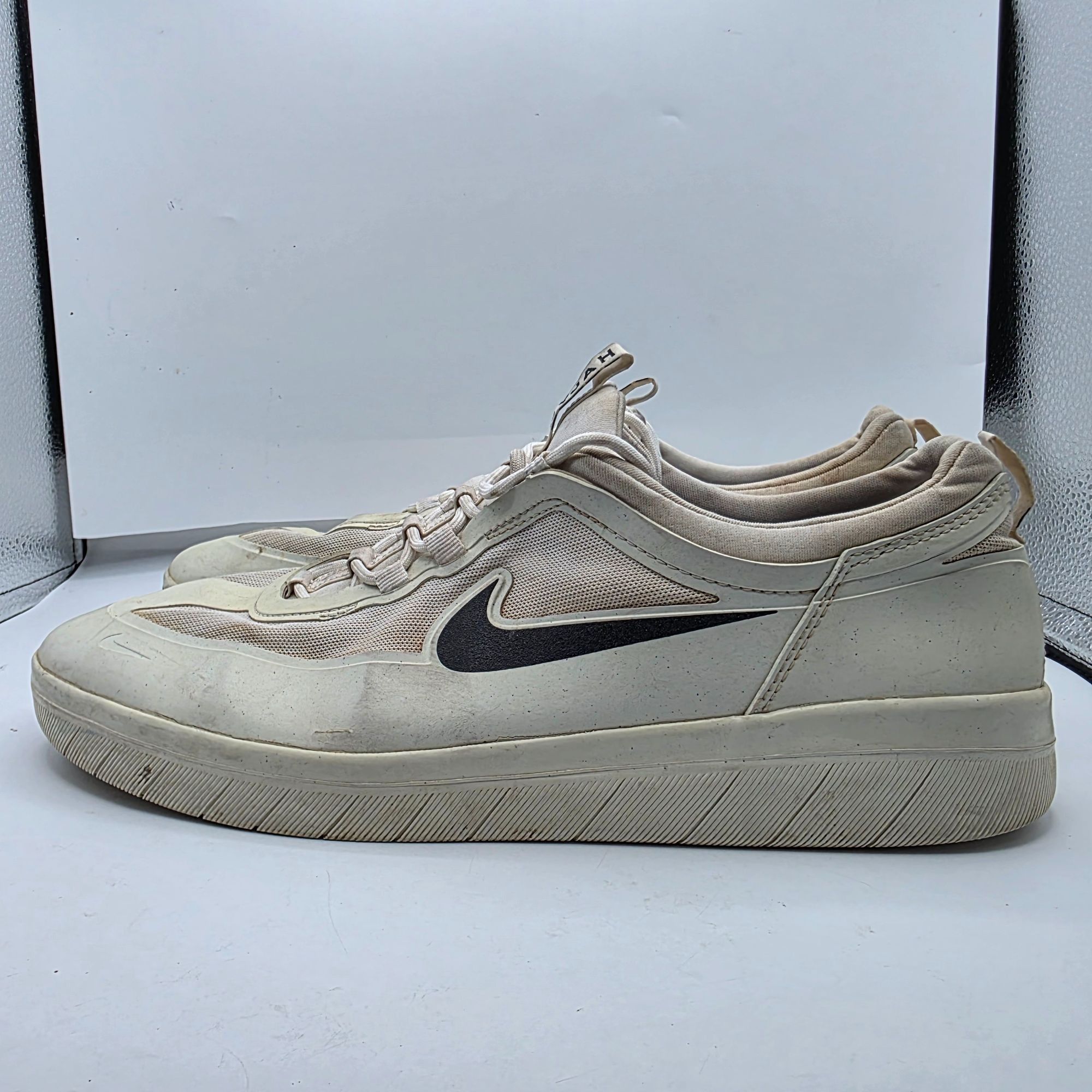 Nike Nike SB Nyjah Free 2.0 Mens Size 14 Summit White Black Sneak Size US 14 / EU 47 - 13 Thumbnail