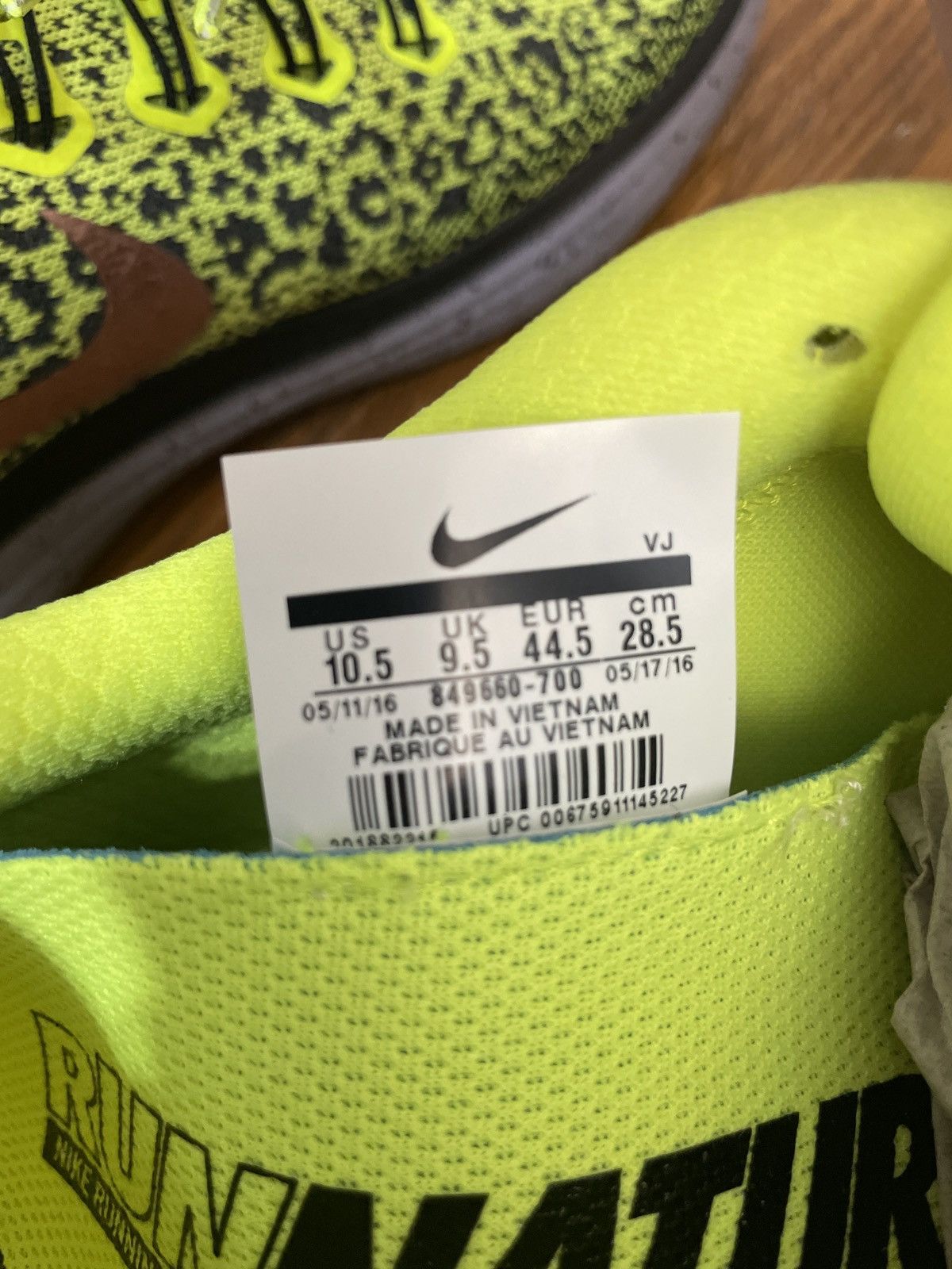 Nike Nike Free Run Distance Shield Size US 10.5 / EU 43-44 - 6 Thumbnail