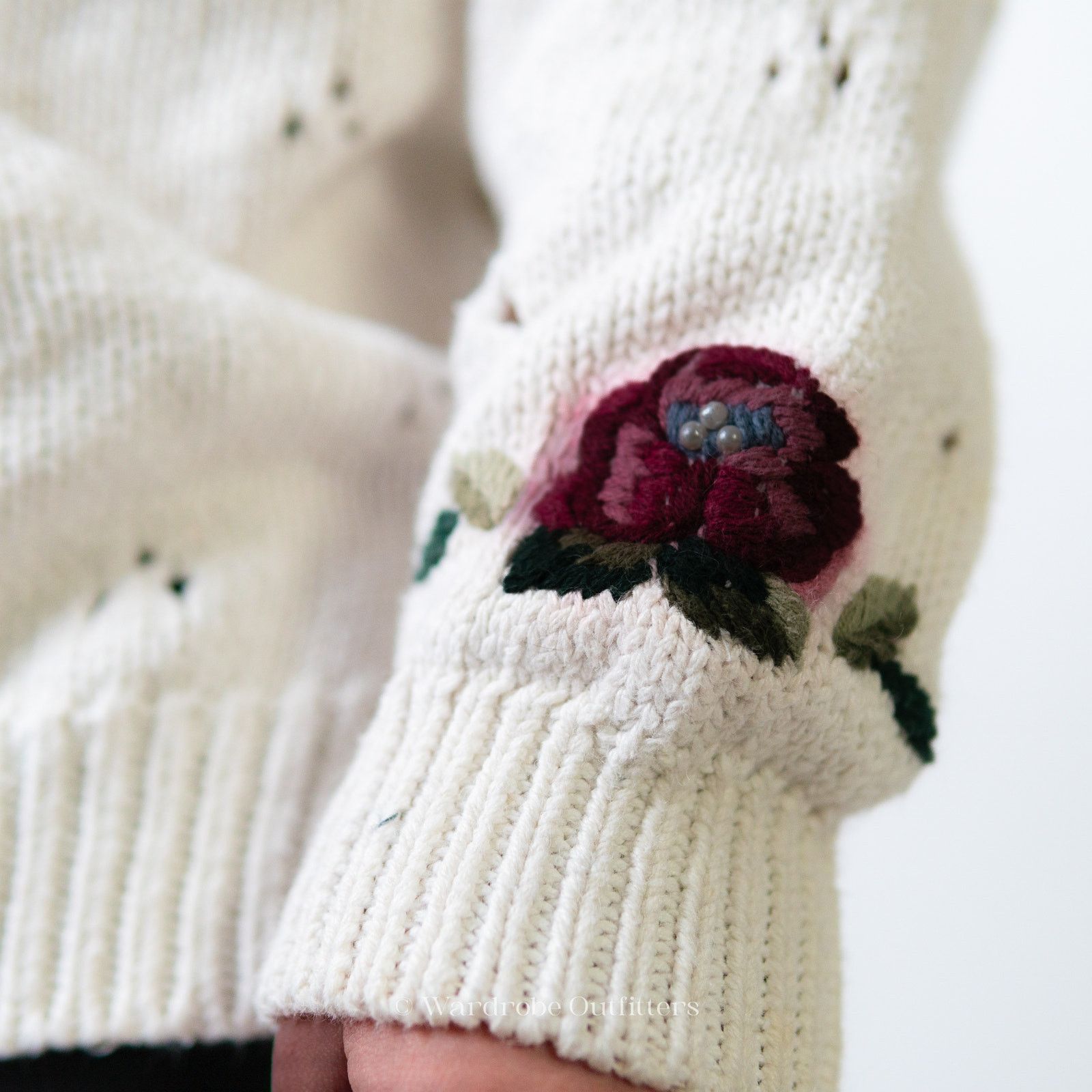 Vintage Vintage 90s Floral Crochet Needlepoint Cardigan Sweater Size S / US 4 / IT 40 - 8 Thumbnail