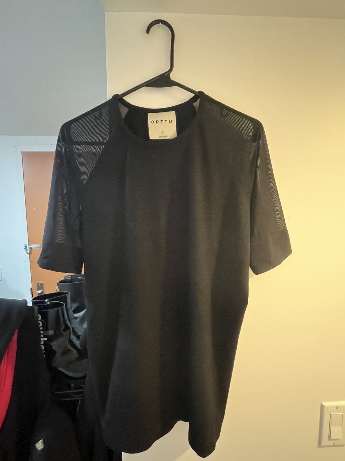 Other Orttu Raglan tee with mesh sleeves Size US S / EU 44-46 / 1 - 1 Thumbnail