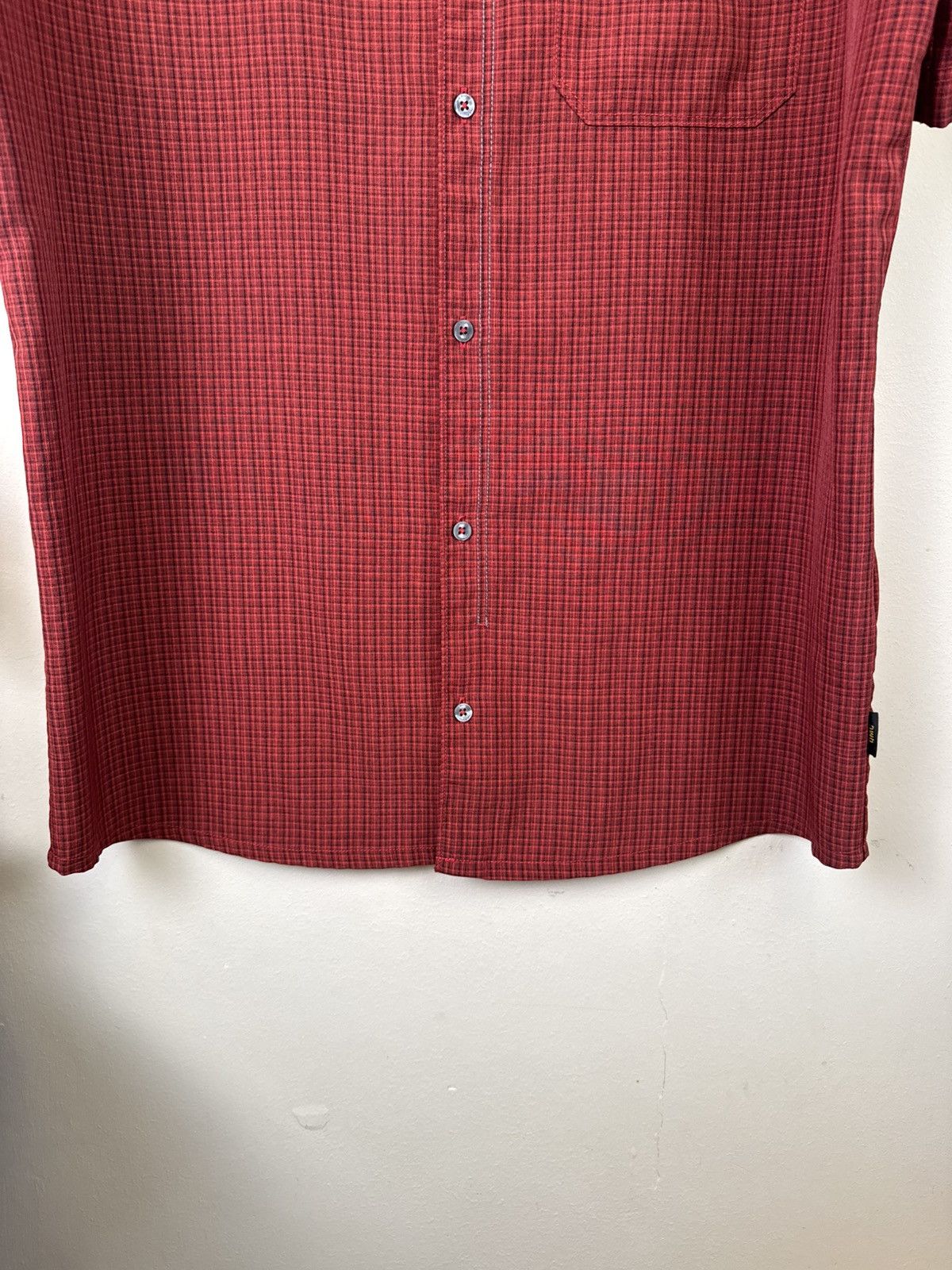 Jack Wolfskin Jack Wolfskin T shirt Shirt Button Up L Checked Casual Red 🏕️ Size US L / EU 52-54 / 3 - 12 Thumbnail