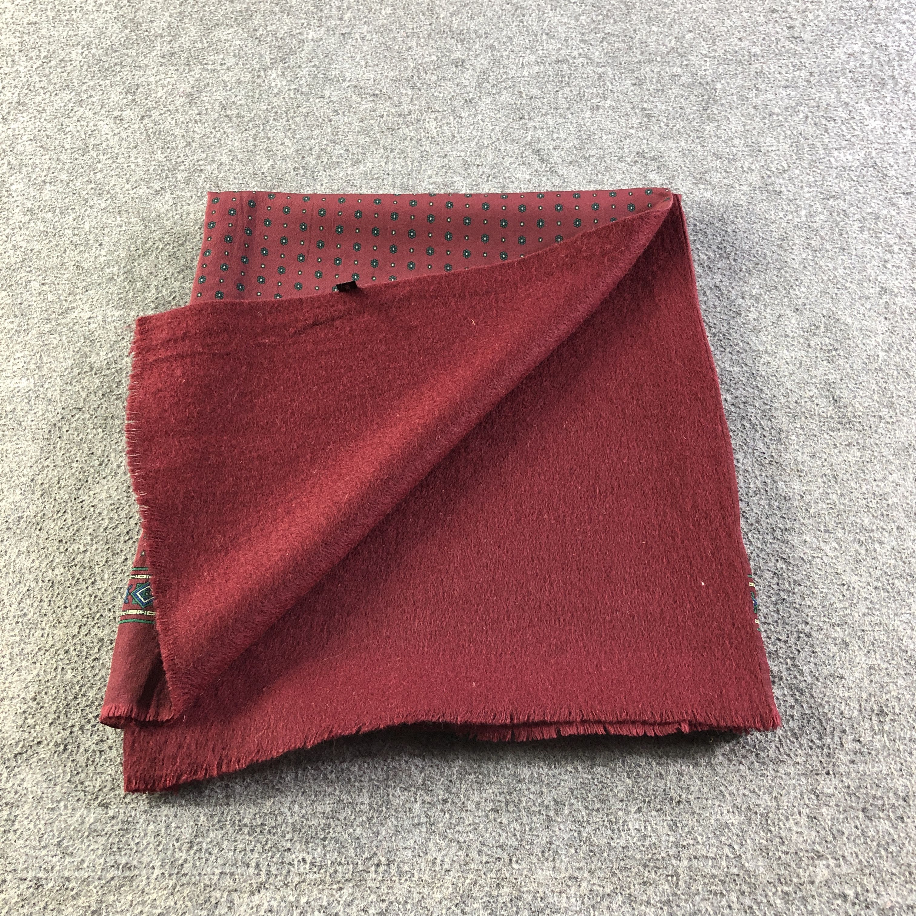 Vintage Luxury Design Silk/Wool Scarf Muffler Neckwear V2713 Size ONE SIZE - 7 Thumbnail