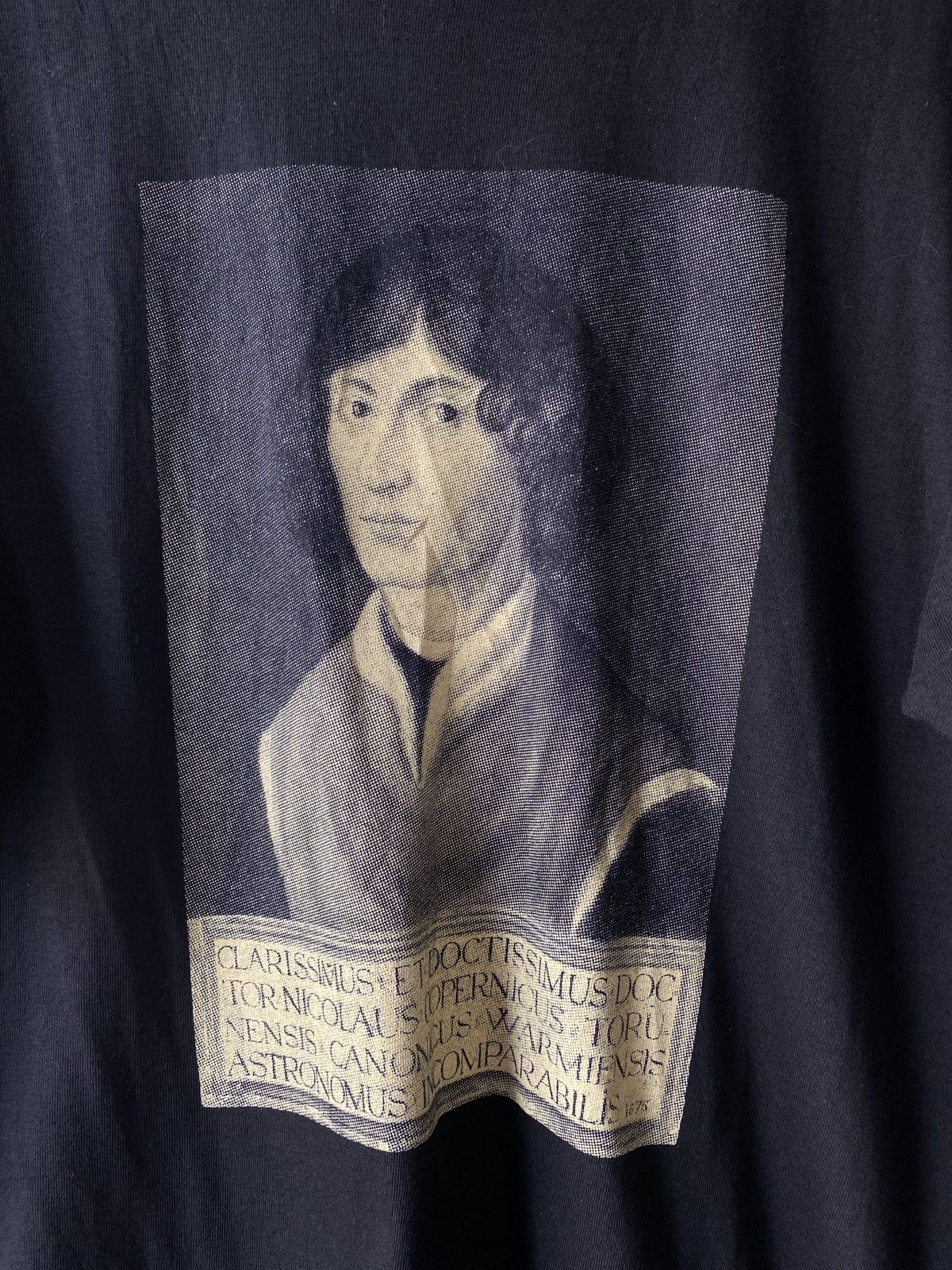 Vintage Vintage 90’s Nicolaus Copernicus Polymath Astronomus Tee Size US L / EU 52-54 / 3 - 5 Thumbnail