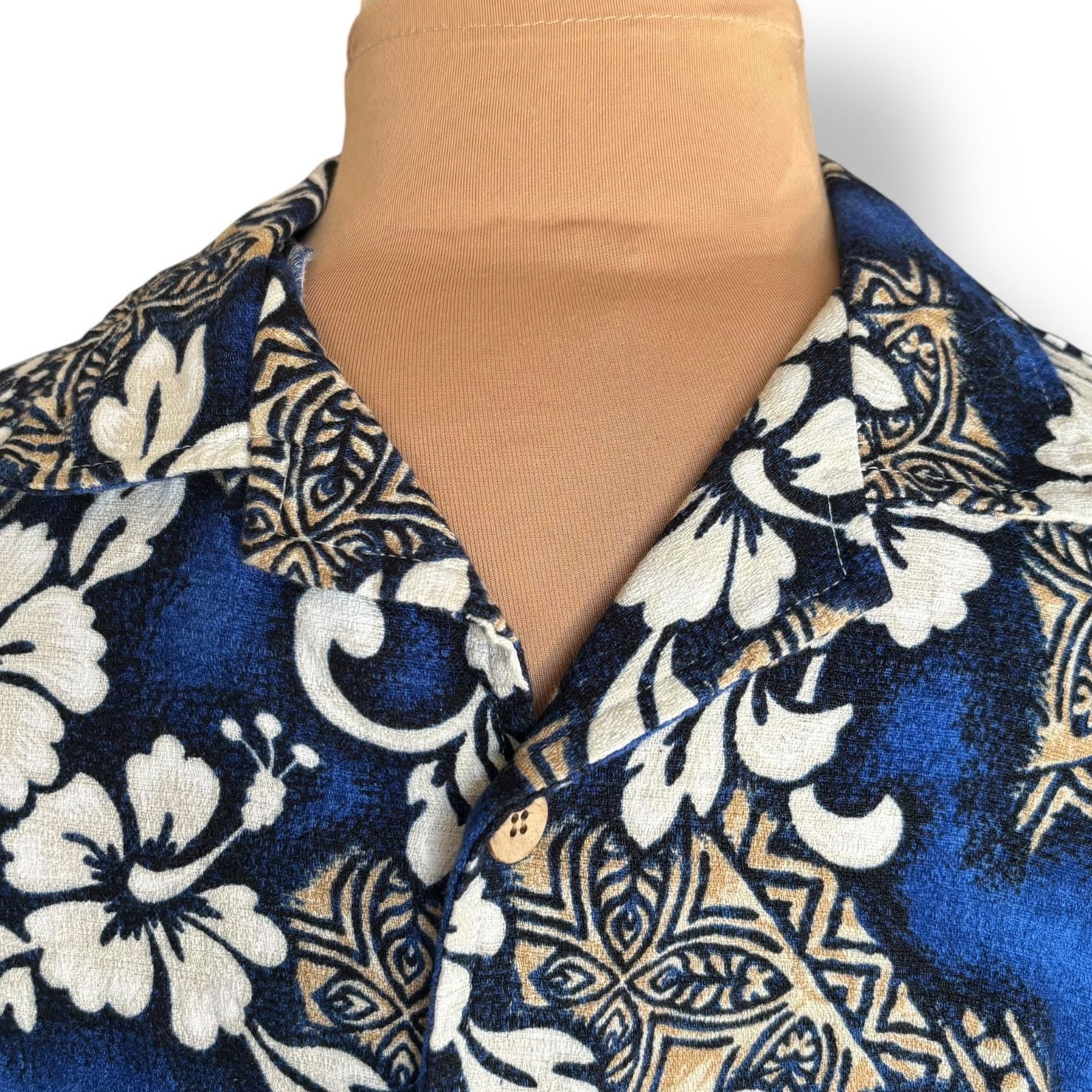 Vintage Vintage ODO Blue Hawaiian Shirt Made in USA White Hibiscus Size US M / EU 48-50 / 2 - 4 Thumbnail