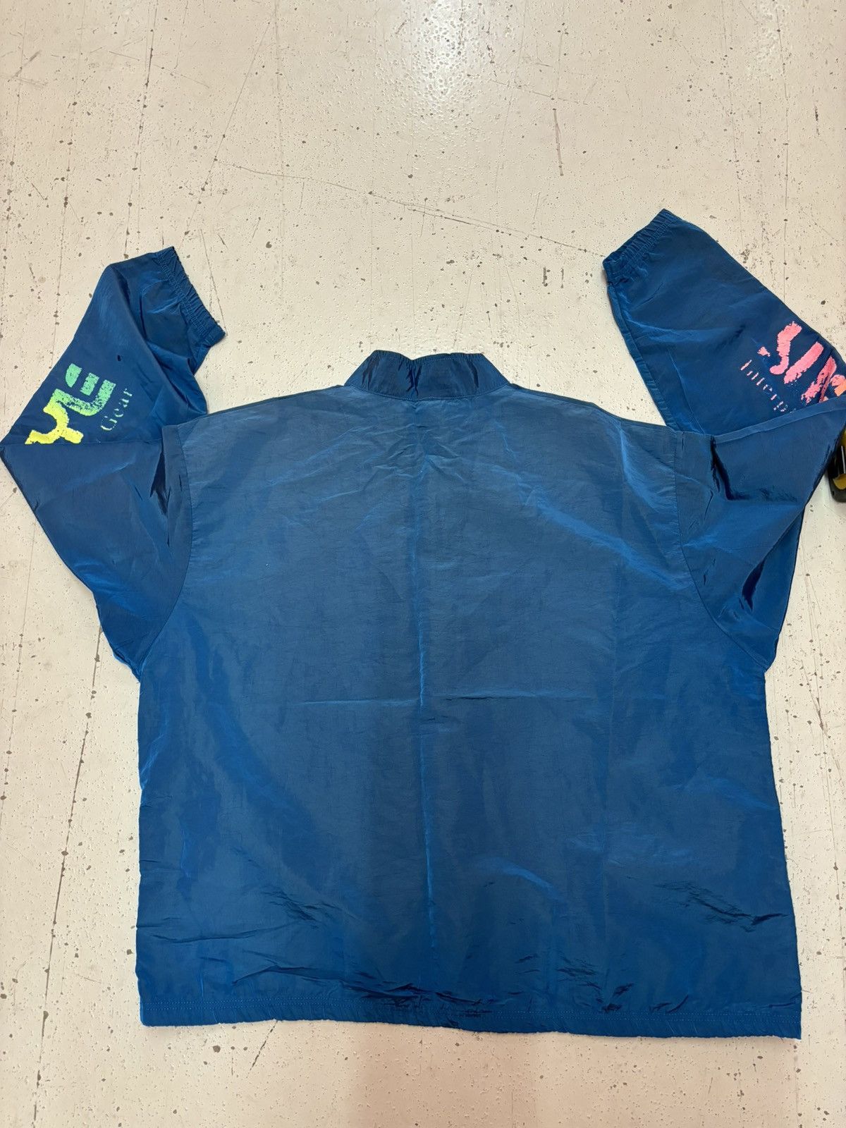 Vintage ***FINAL DROP***RARE 90s SURF STYLE OVERSIZED WINDBREAKER OS Size US XXL / EU 58 / 5 - 17 Thumbnail