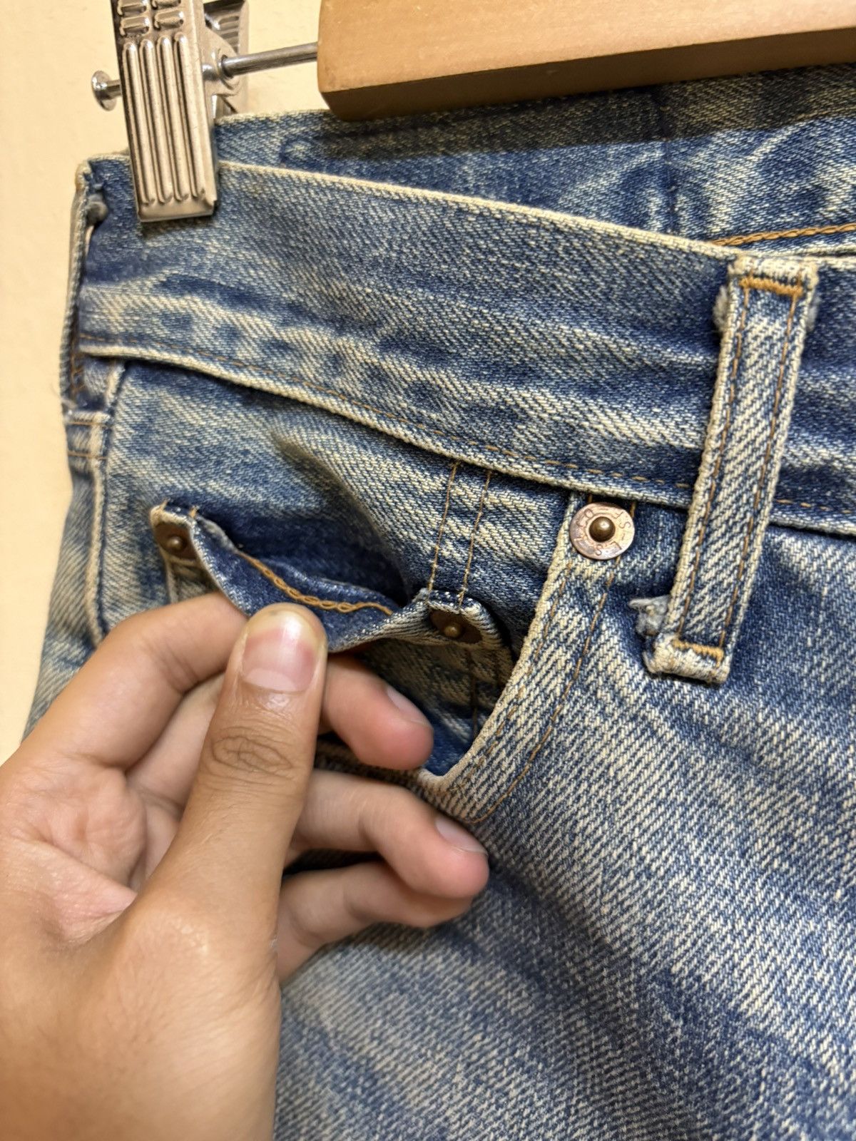 Levi's Vintage 90s Levis 502 XX J22 W27 L34 Selvedge Jeans Size US 27 - 11 Thumbnail
