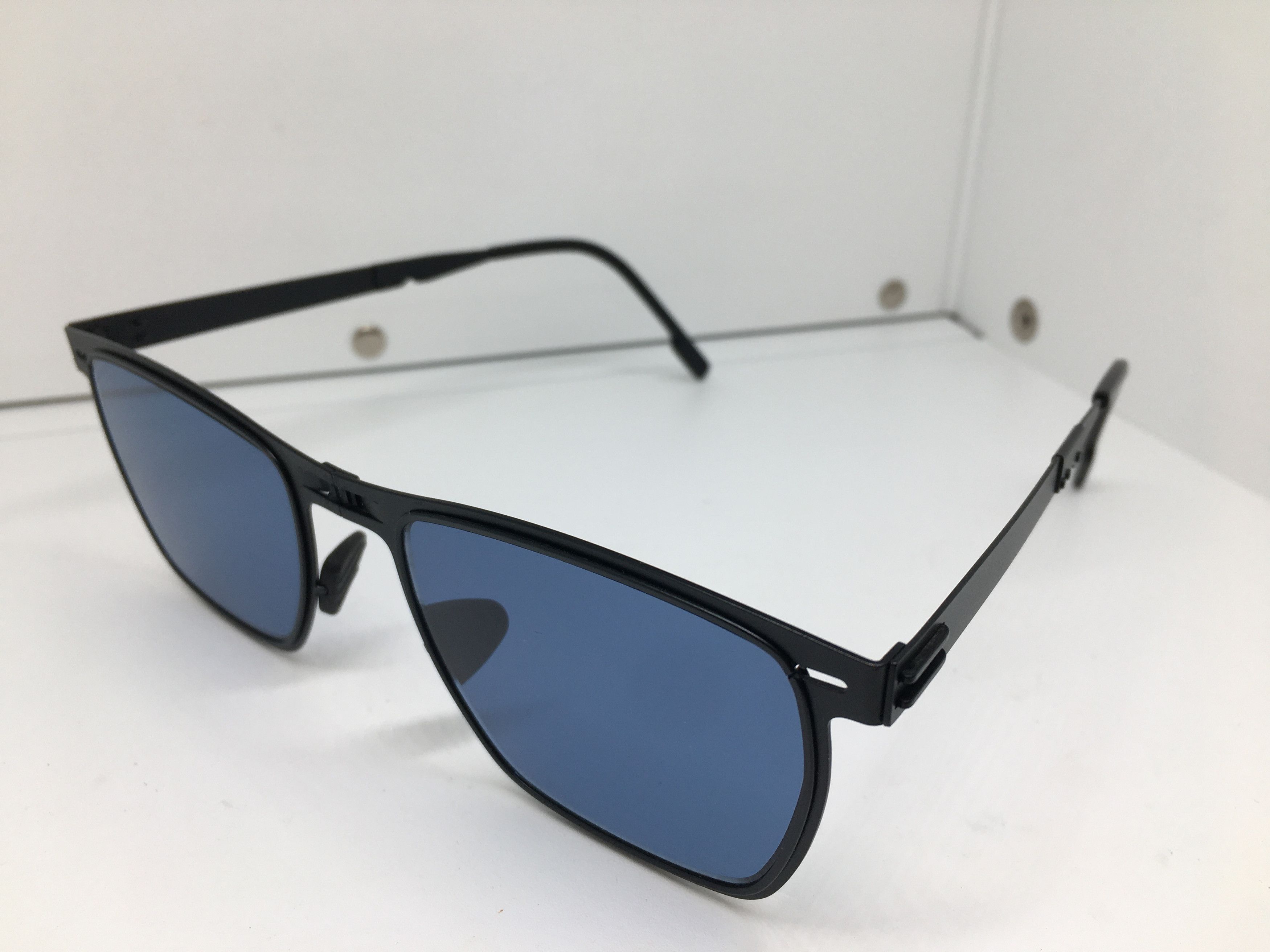 Other Supper Thin Matte Black Alloy Folded Sungalasses Frame Size ONE SIZE - 3 Thumbnail