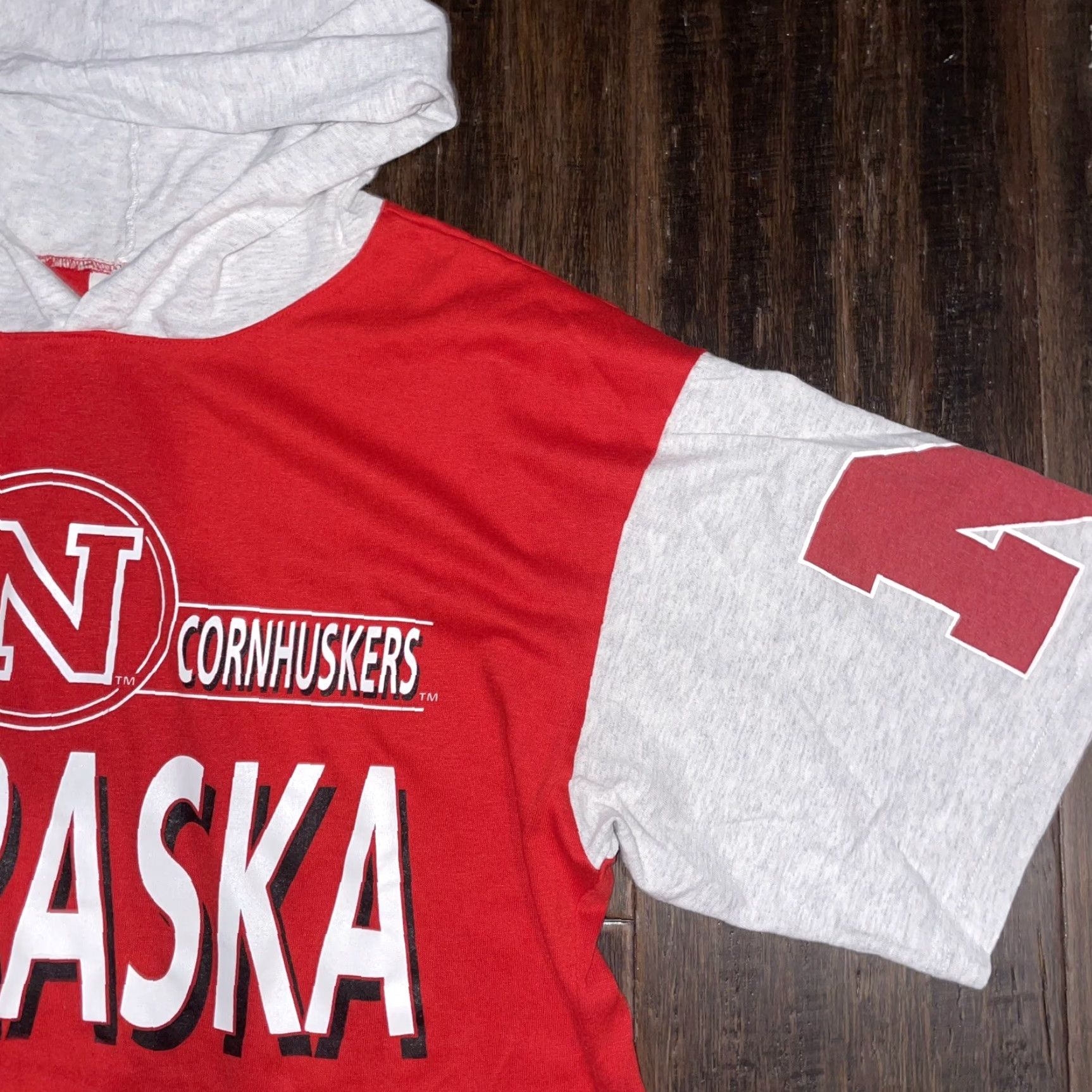 Logo 7 VINTAGE Logo 7 Nebraska Cornhuskers Hooded T-shirt Men M Red Logo 7 Graphic Size US M / EU 48-50 / 2 - 4 Thumbnail